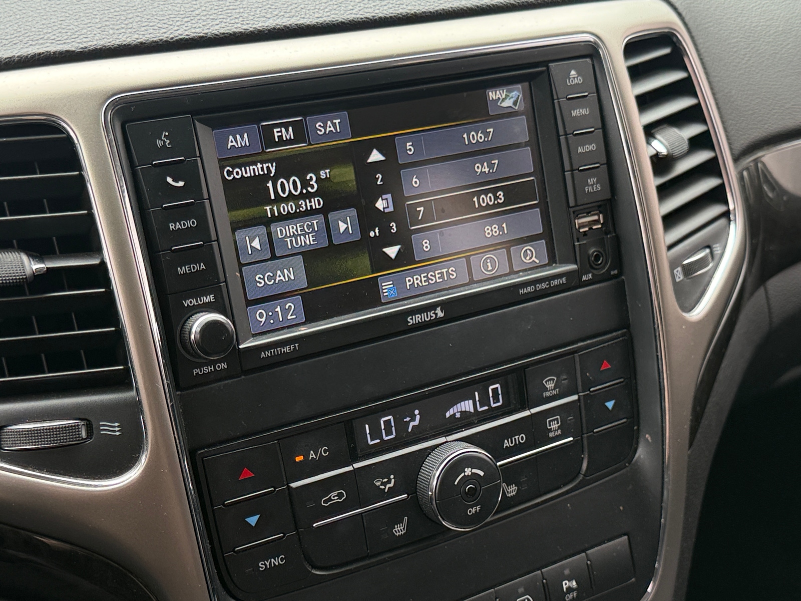 Thumbnail: 2013 Jeep Grand Cherokee - 3
