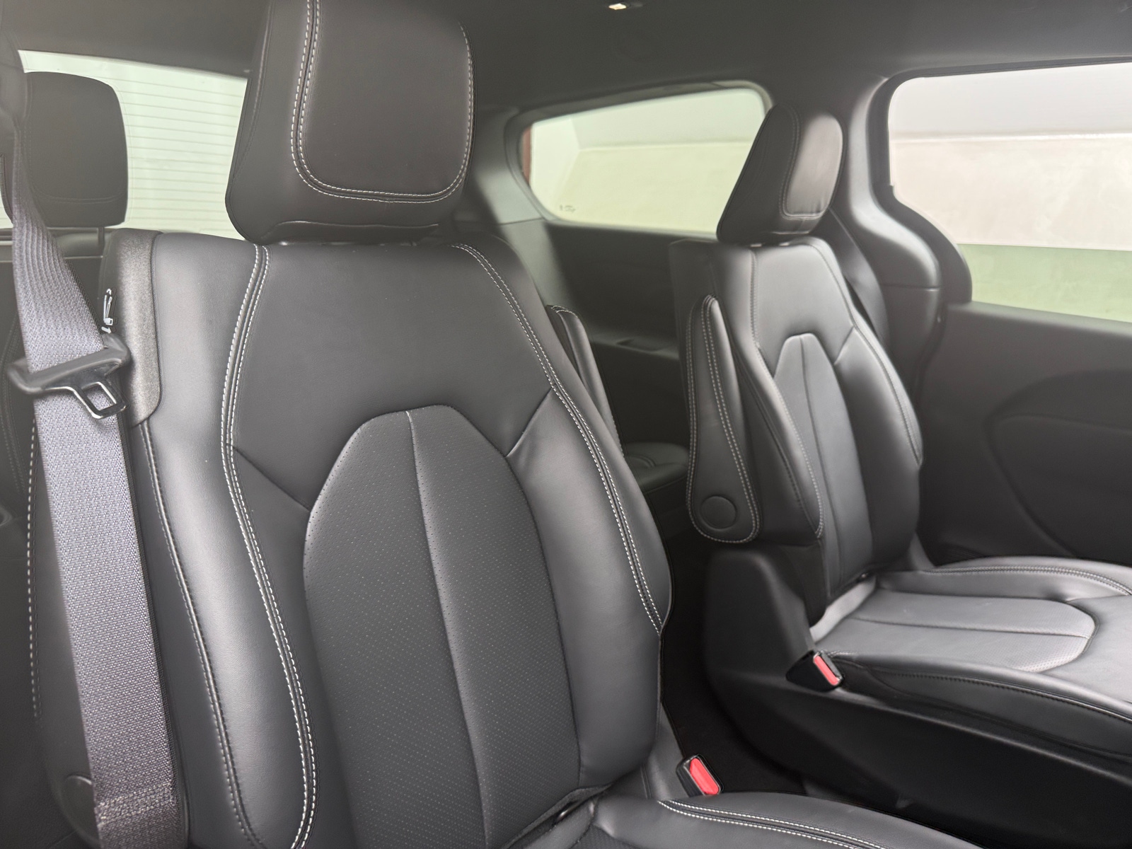Thumbnail: 2025 Chrysler Pacifica - 5