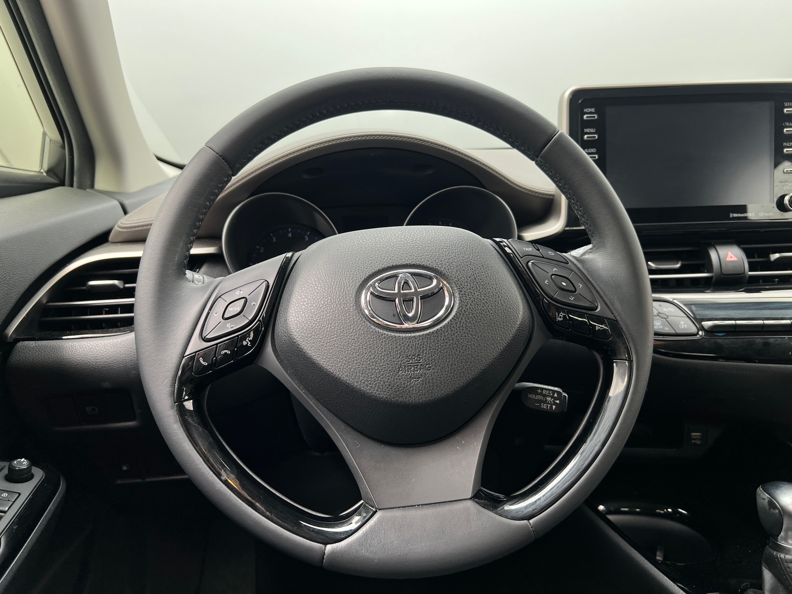 Thumbnail: 2021 Toyota C-HR - 4