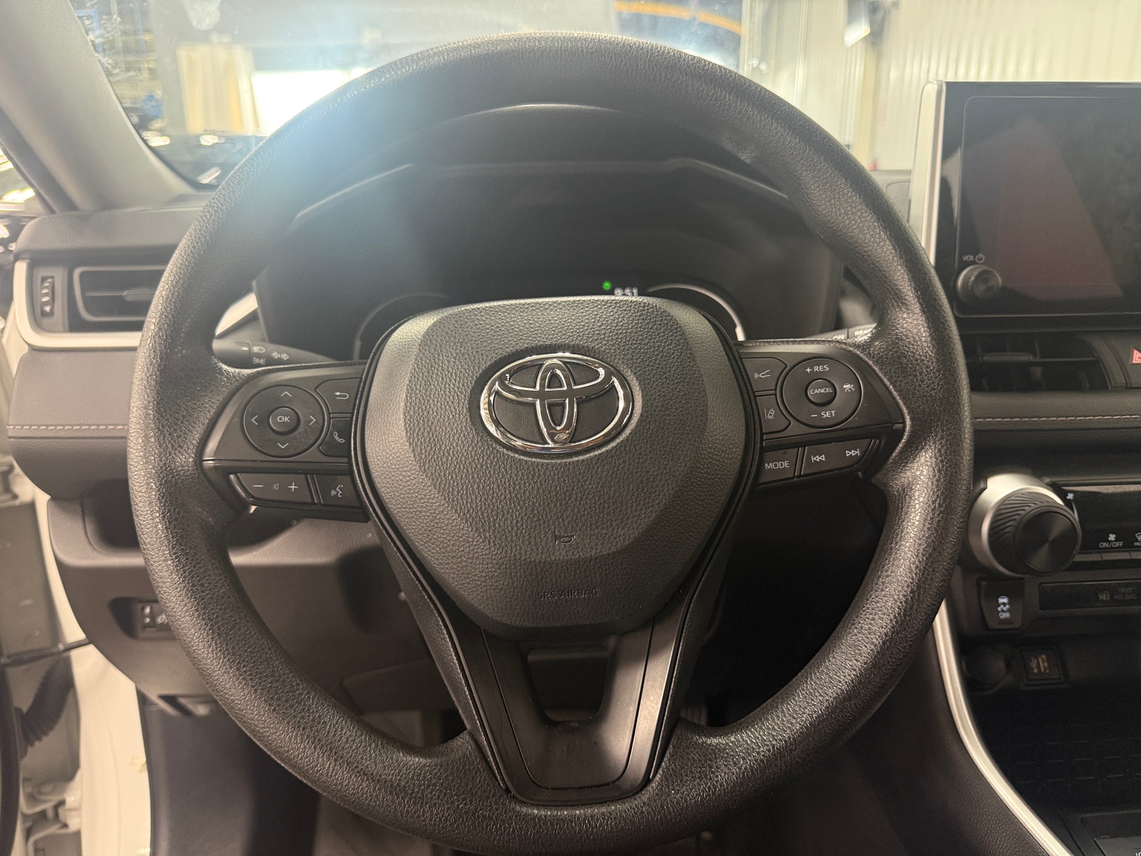 Thumbnail: 2025 Toyota RAV4 - 5