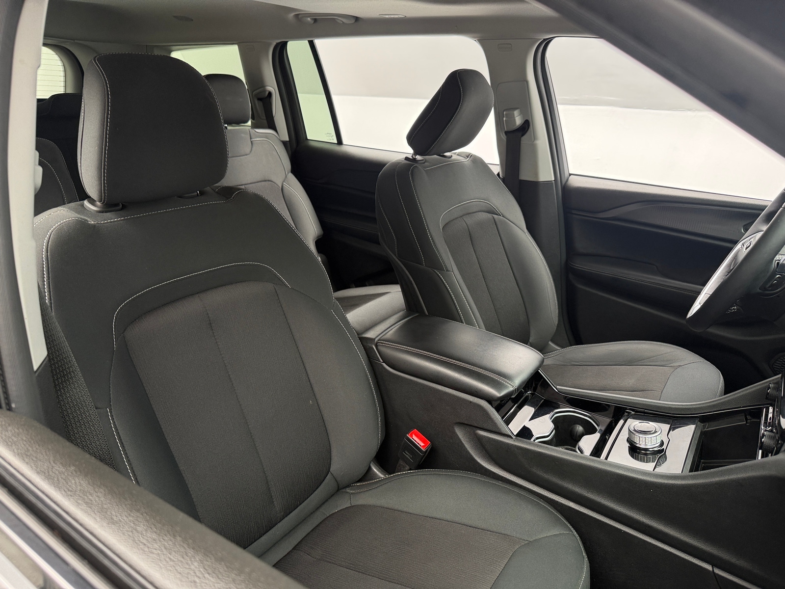 Thumbnail: 2023 Jeep Grand Cherokee L - 2