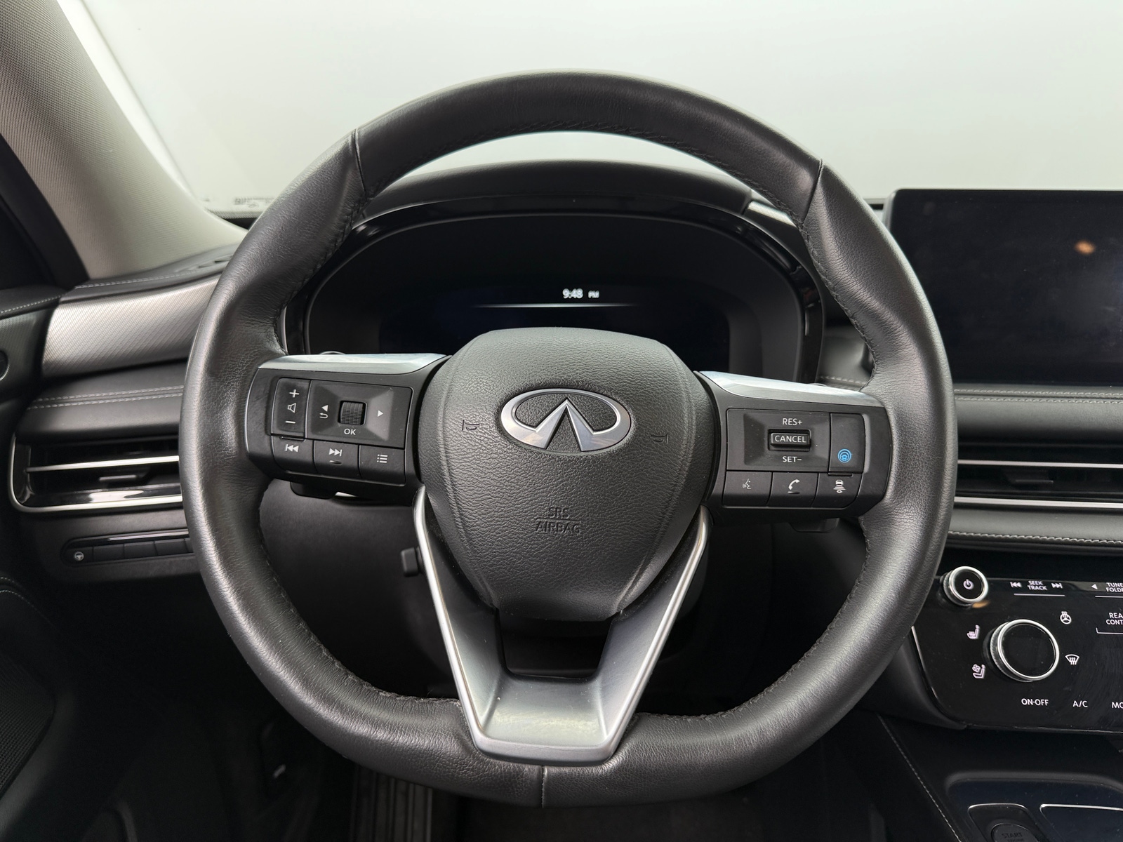 Thumbnail: 2023 INFINITI QX60 - 4