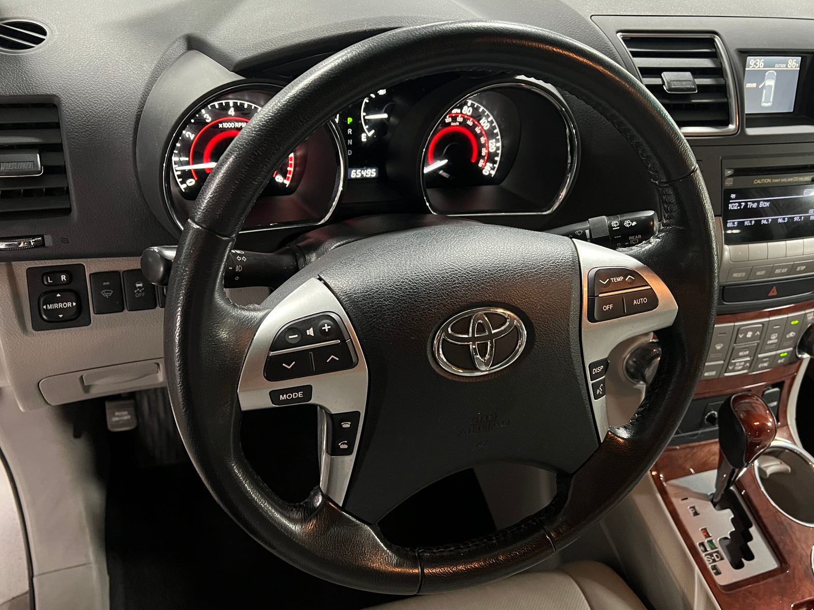 Thumbnail: 2011 Toyota Highlander - 4