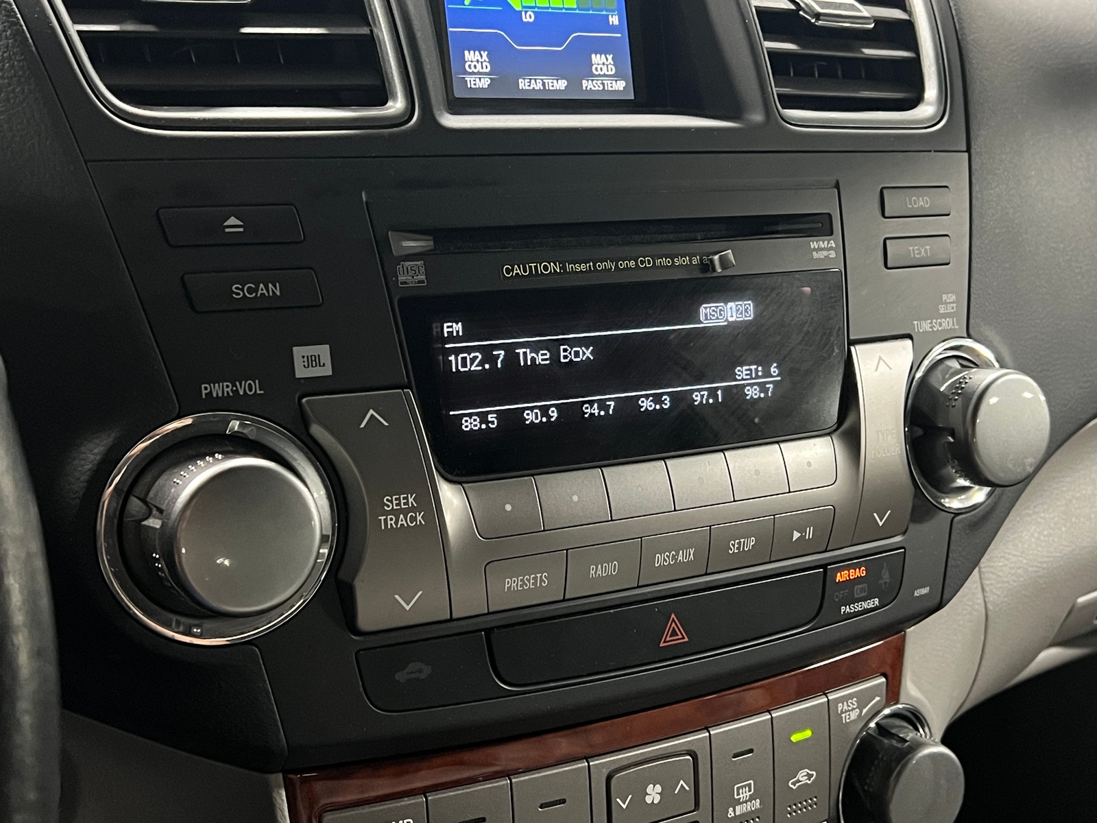 Thumbnail: 2011 Toyota Highlander - 3