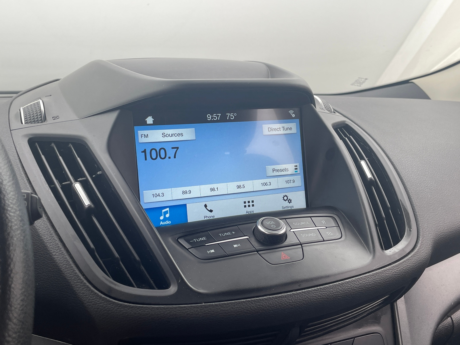 Thumbnail: 2019 Ford Escape - 4