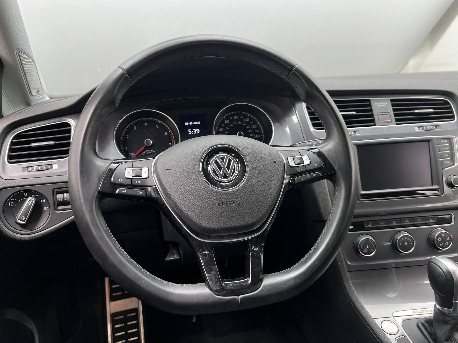 Thumbnail: 2017 Volkswagen Golf - 5