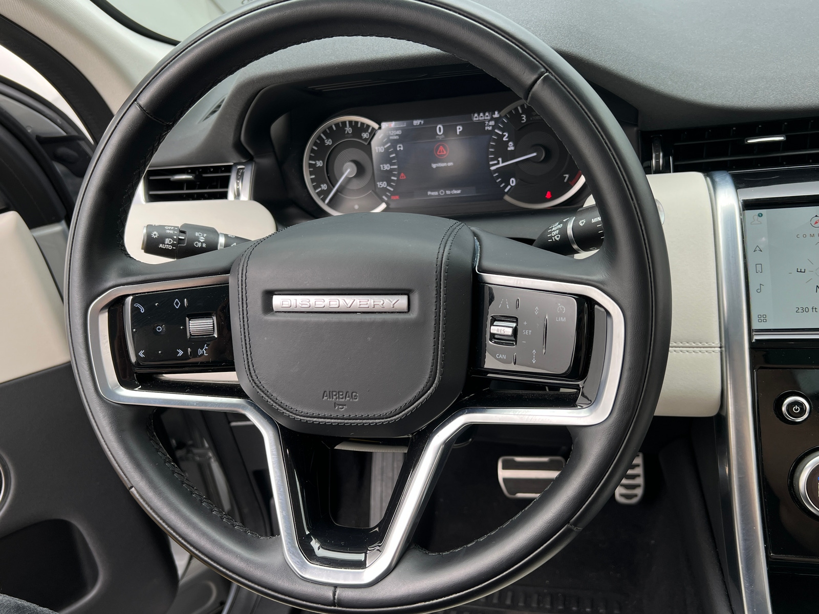 Thumbnail: 2023 Land Rover Discovery Sport - 4