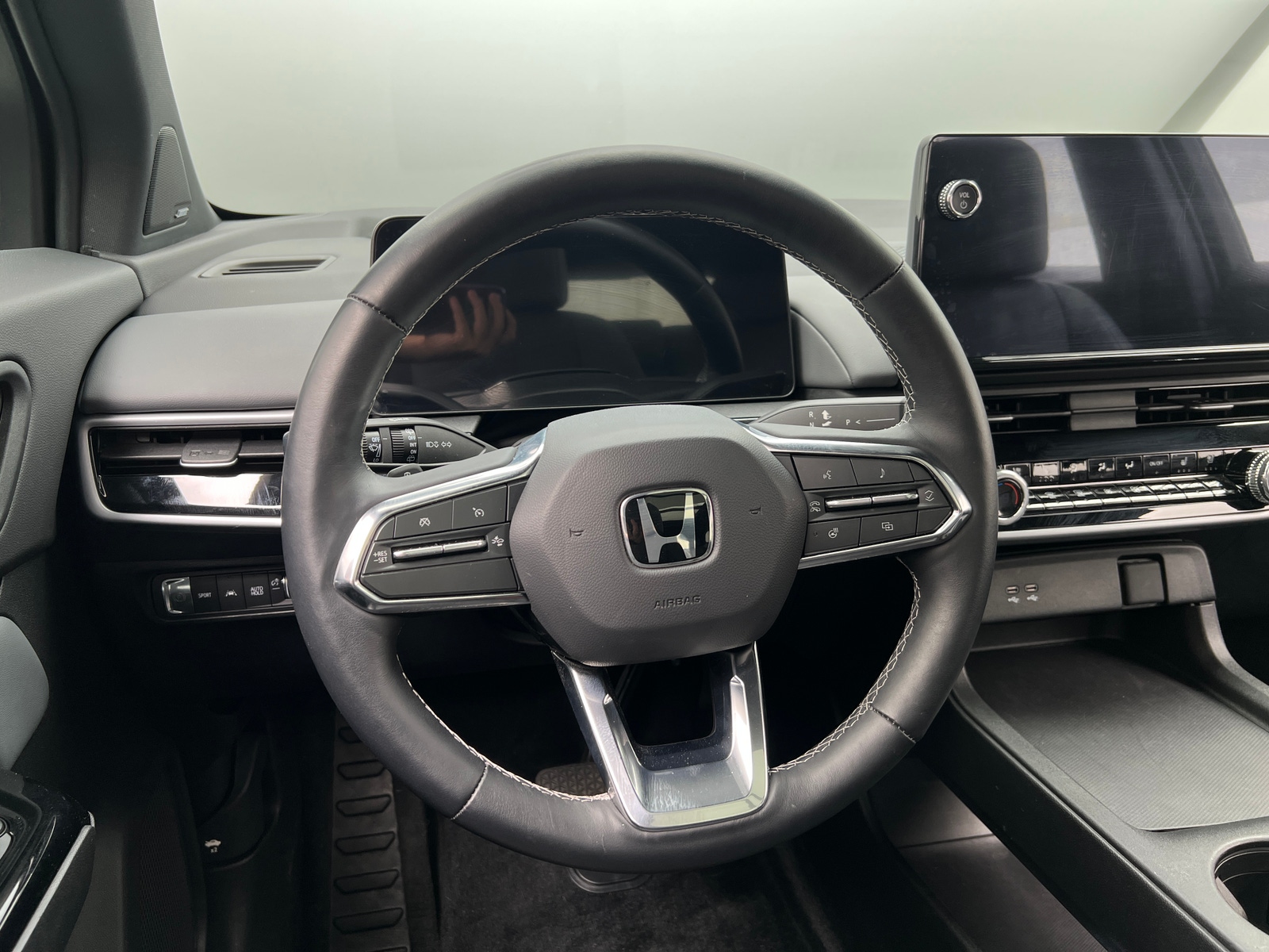 Thumbnail: 2025 Honda Prologue - 4
