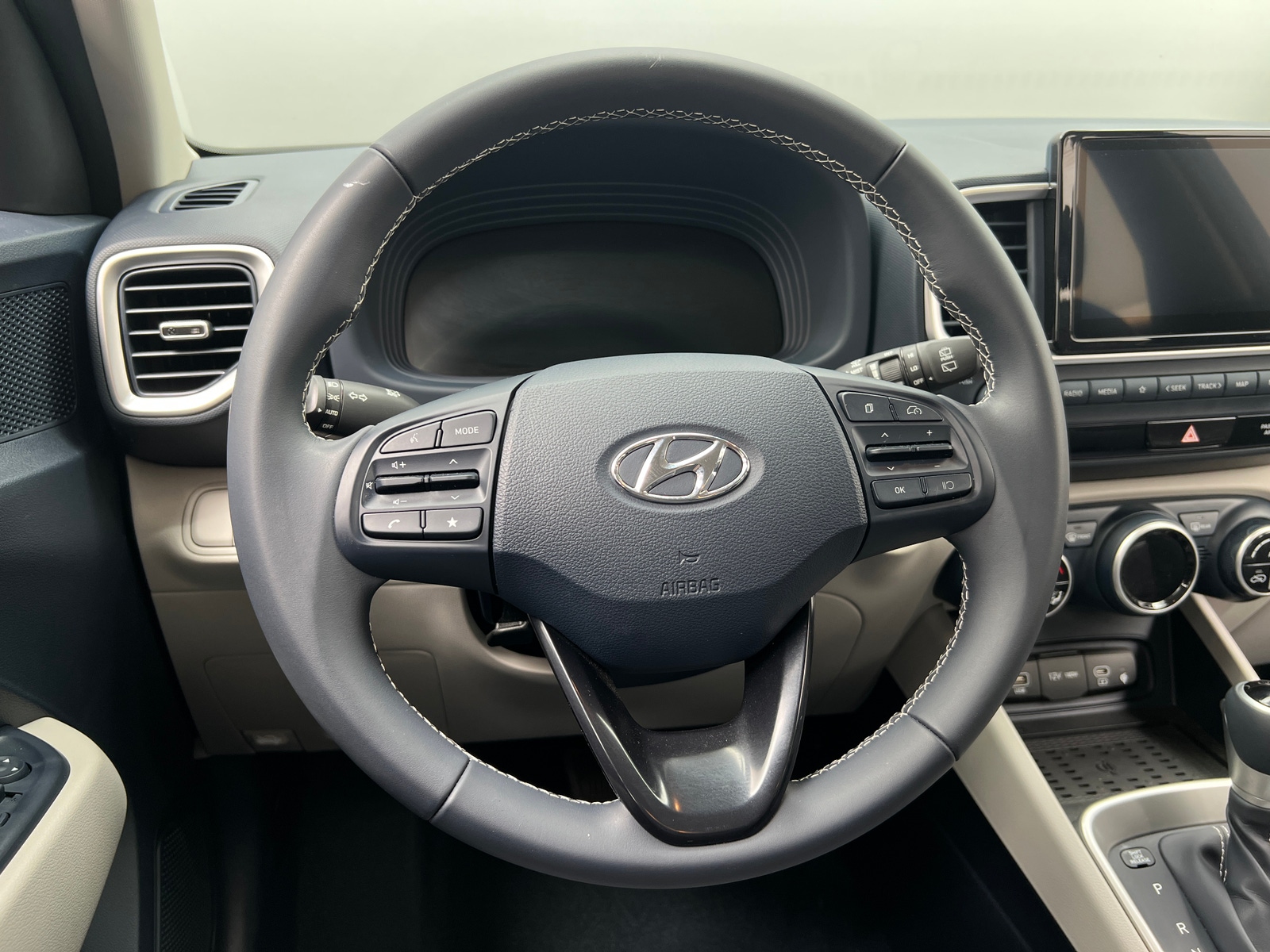 Thumbnail: 2024 Hyundai Venue - 4