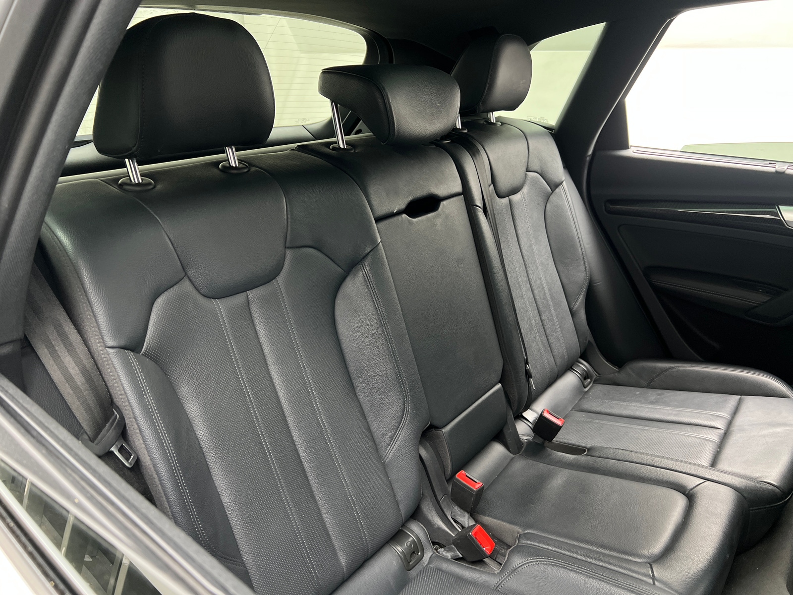 Thumbnail: 2018 Audi SQ5 - 5