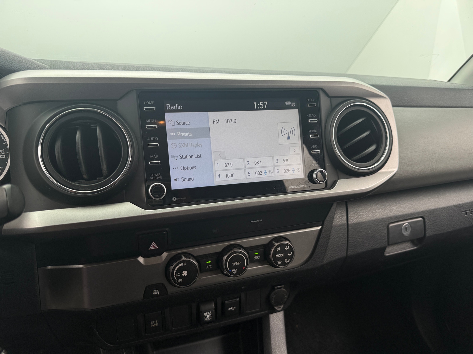 Thumbnail: 2020 Toyota Tacoma - 4