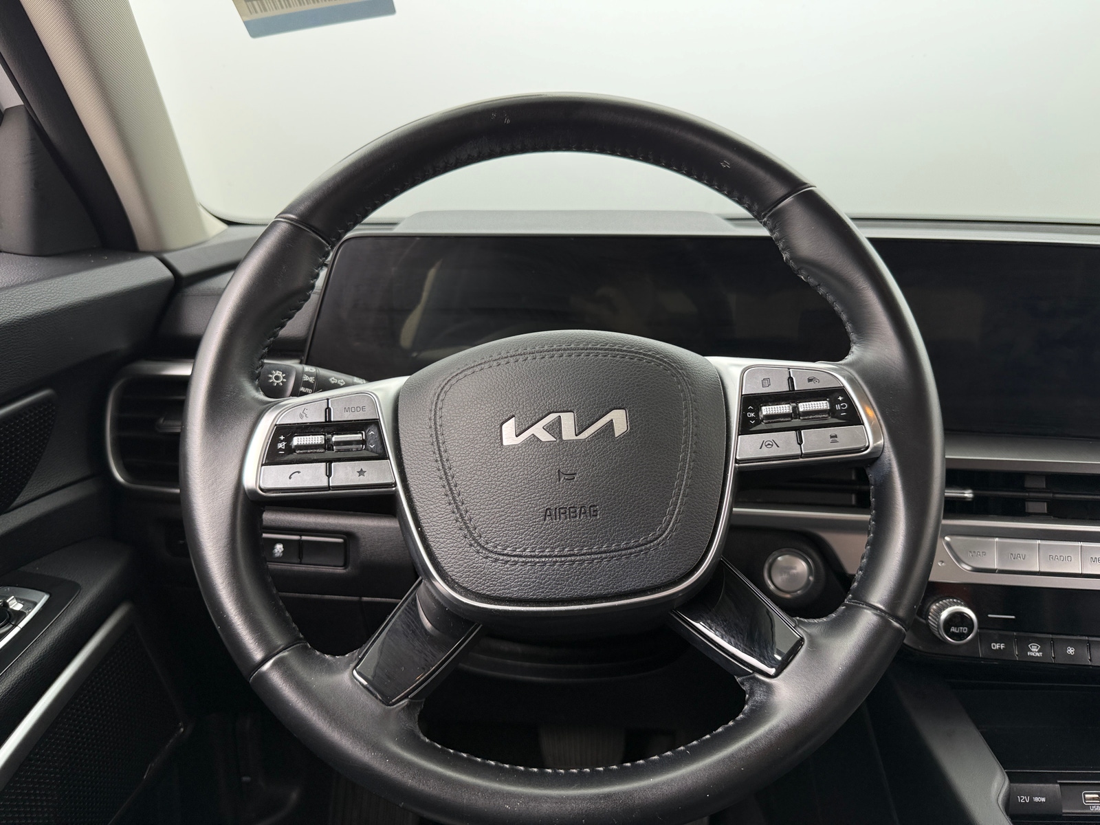 Thumbnail: 2024 Kia Telluride - 4