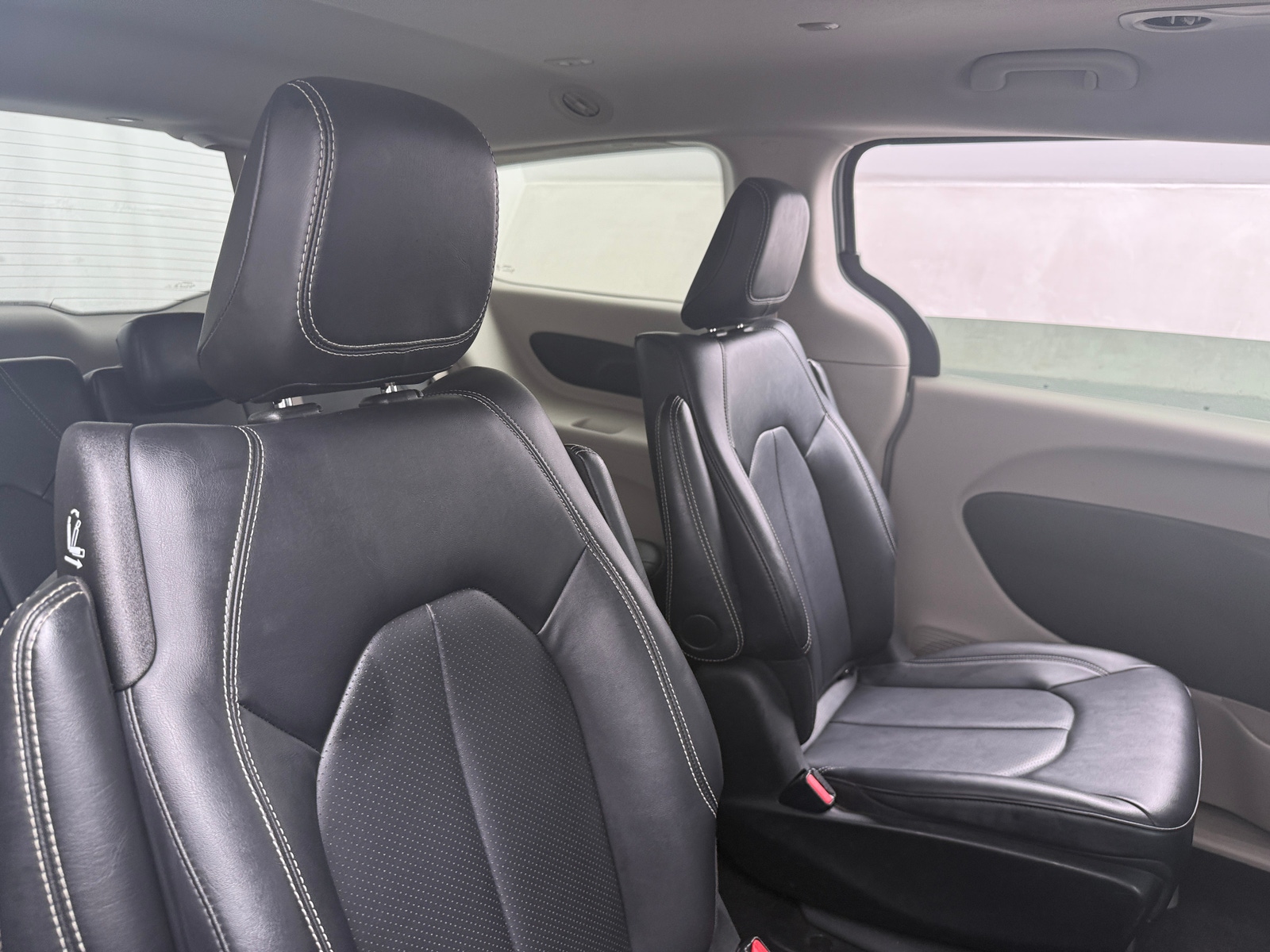 Thumbnail: 2024 Chrysler Pacifica - 5