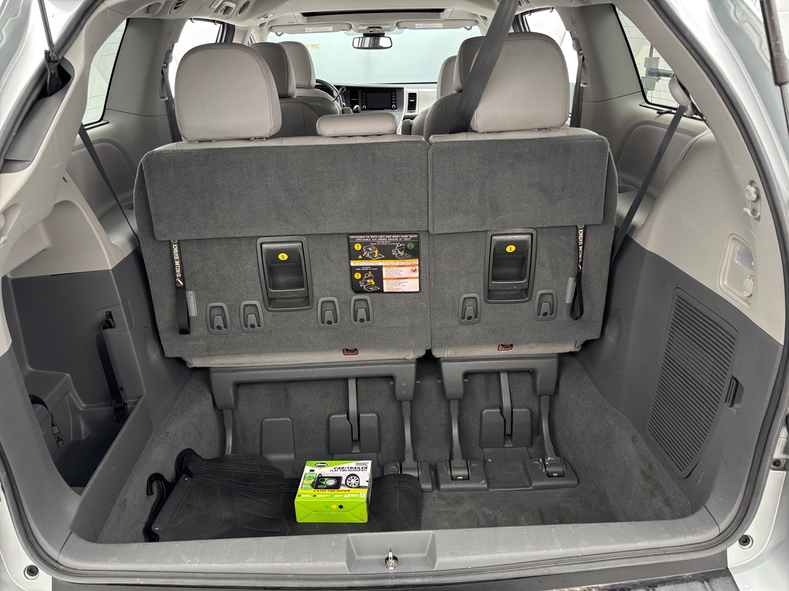 Thumbnail: 2020 Toyota Sienna - 6