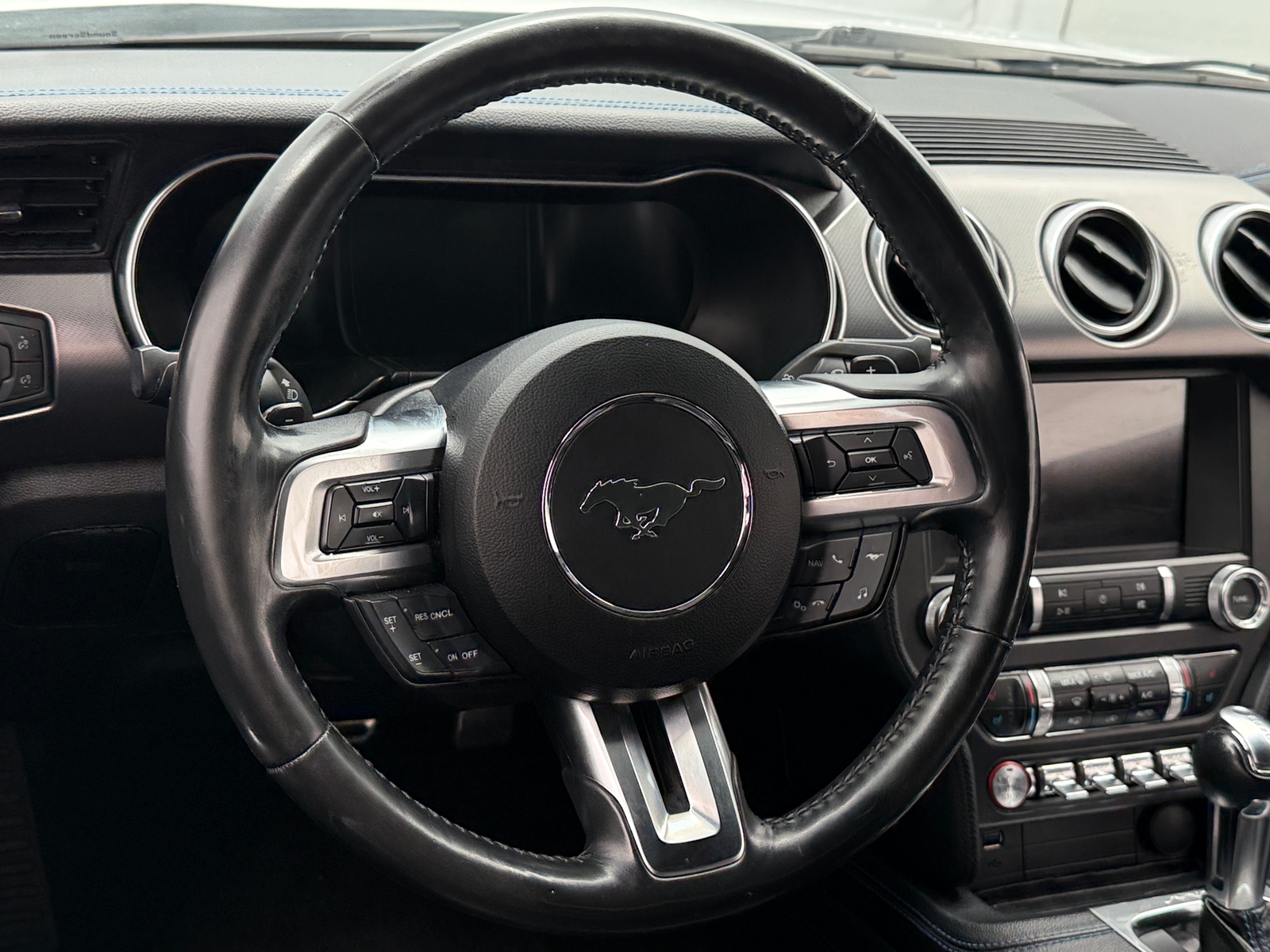 Thumbnail: 2019 Ford Mustang - 4