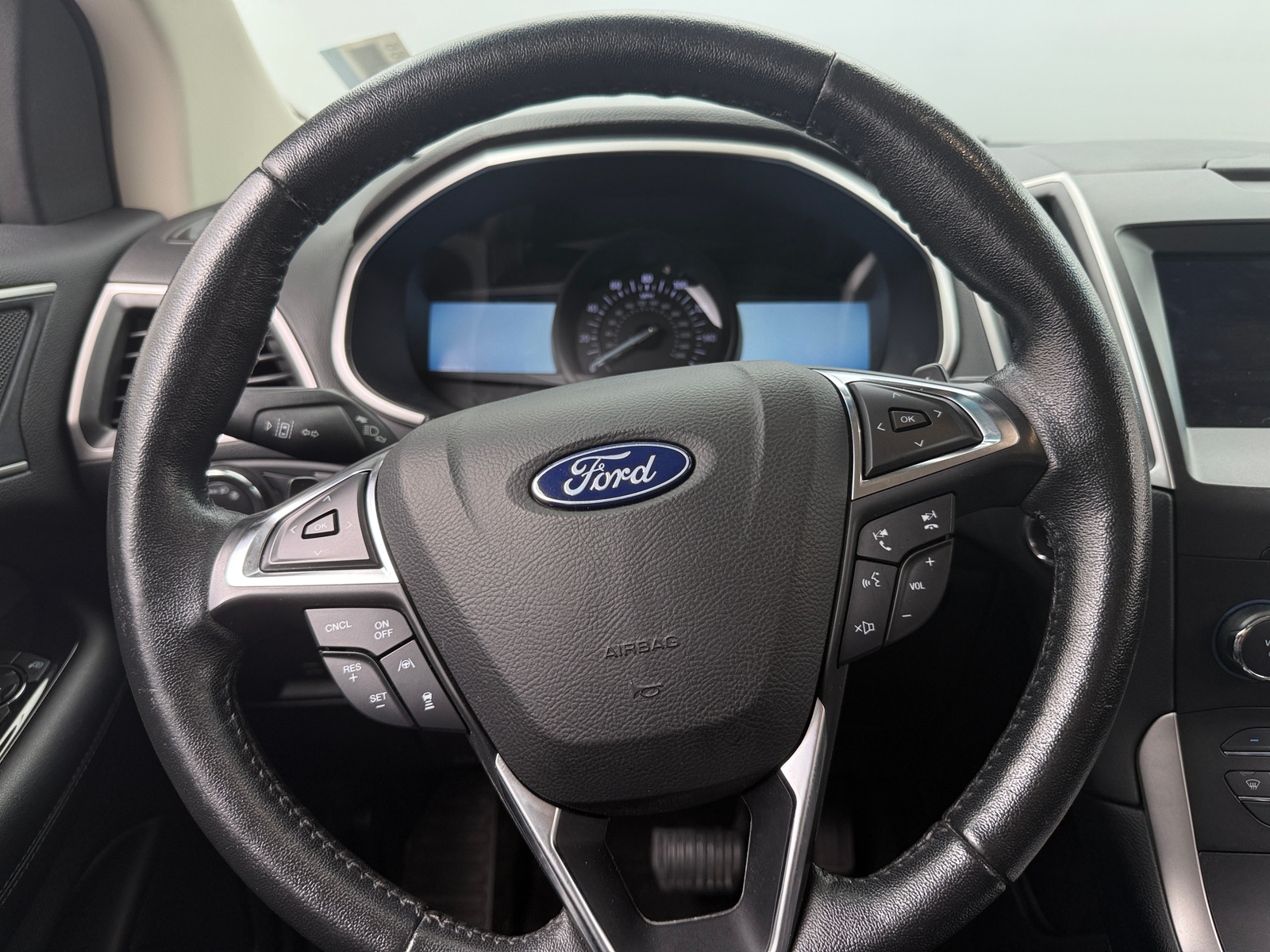 Thumbnail: 2019 Ford Edge - 4