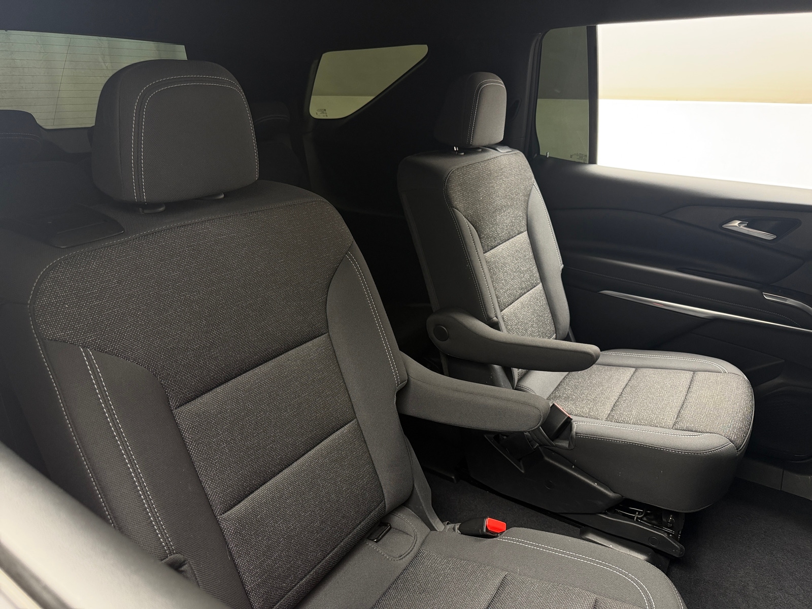 Thumbnail: 2025 Chevrolet Traverse - 6