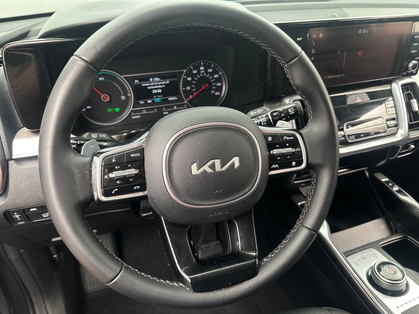Thumbnail: 2023 Kia Sorento - 4