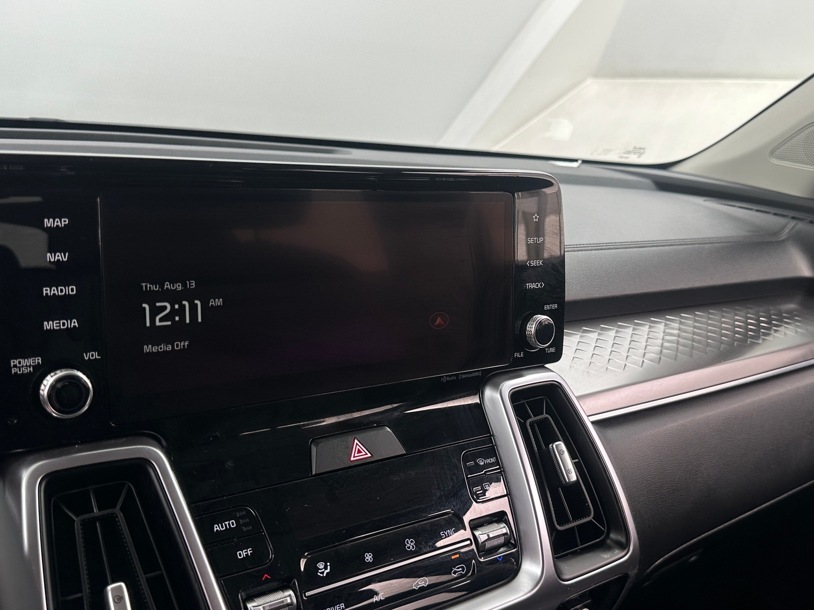 Thumbnail: 2023 Kia Sorento - 3