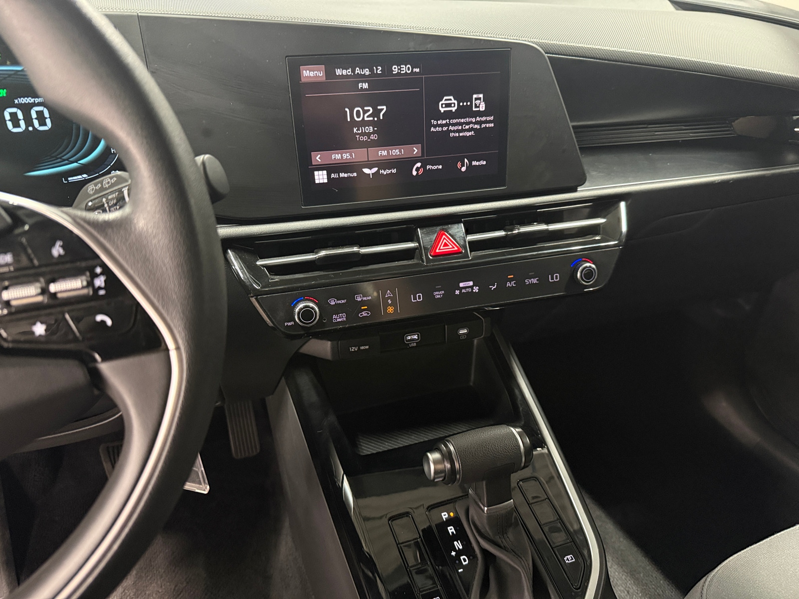 Thumbnail: 2025 Kia Niro - 4