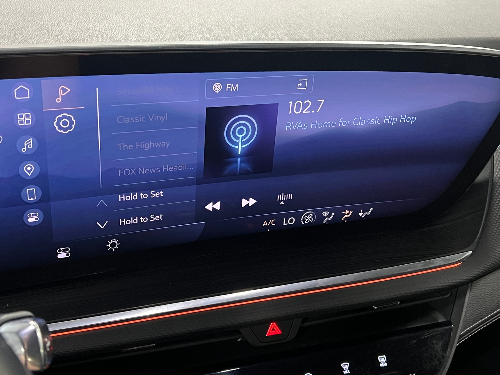 Thumbnail: 2024 Buick Envision - 3