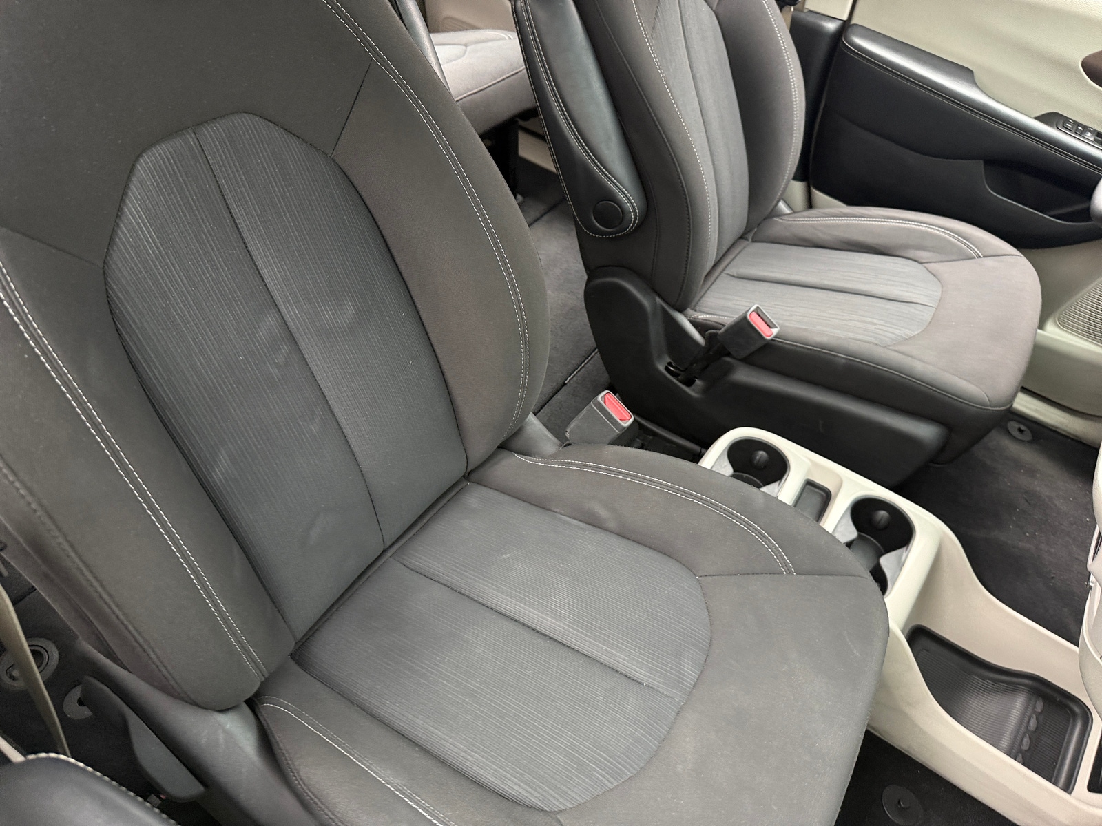 Thumbnail: 2024 Chrysler Voyager - 2