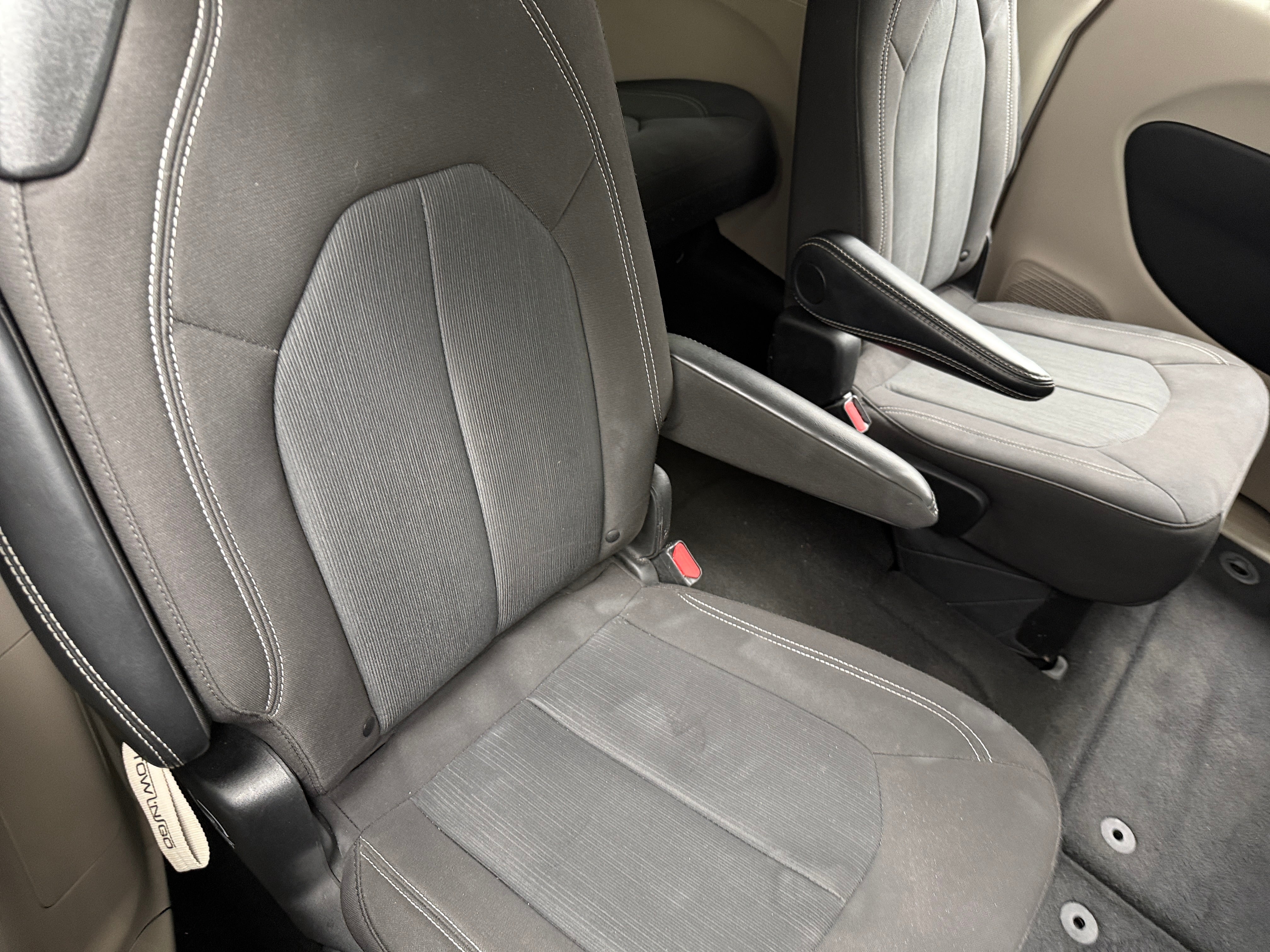 2024 Chrysler Voyager