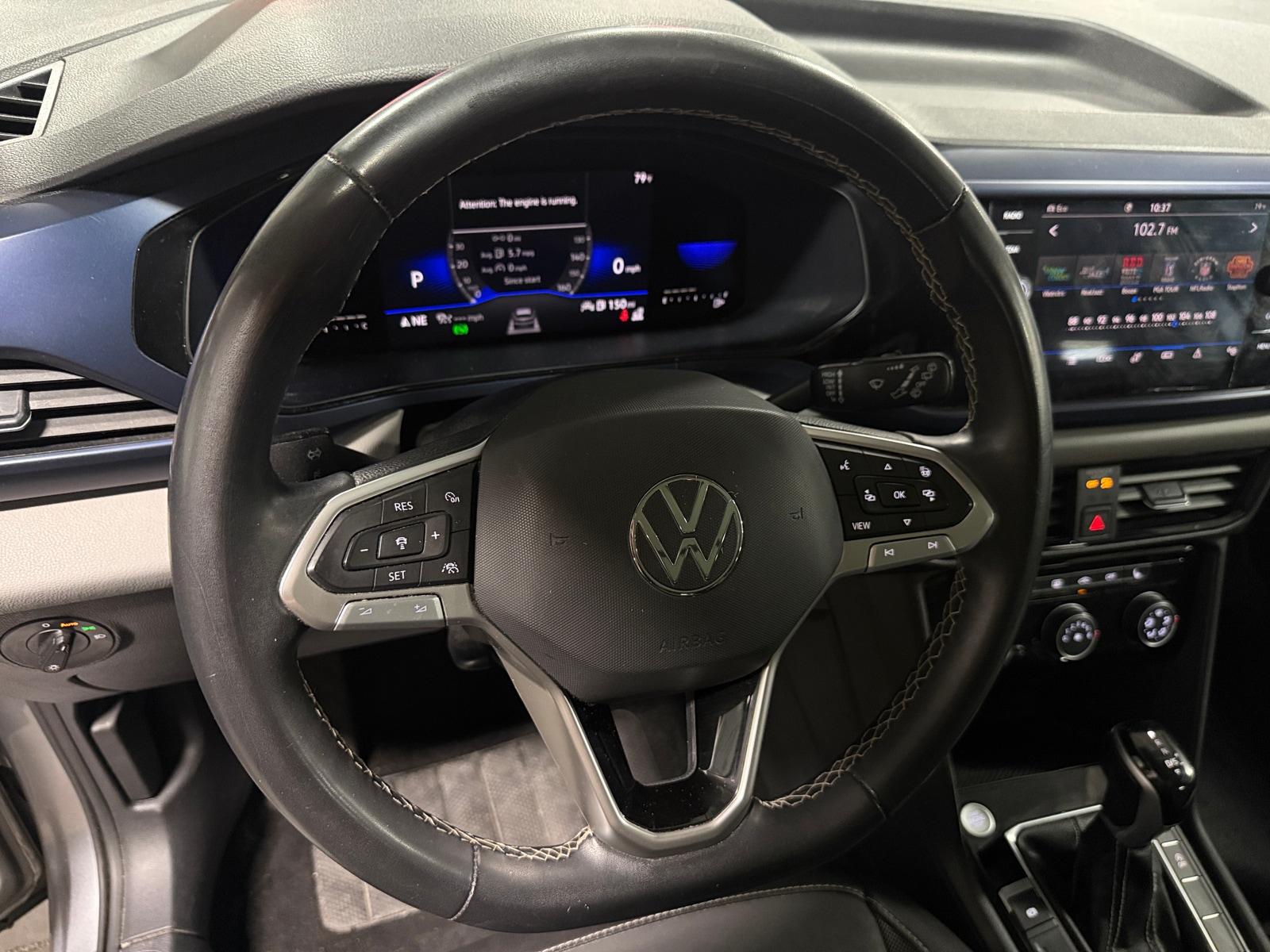 Thumbnail: 2023 Volkswagen Taos - 4