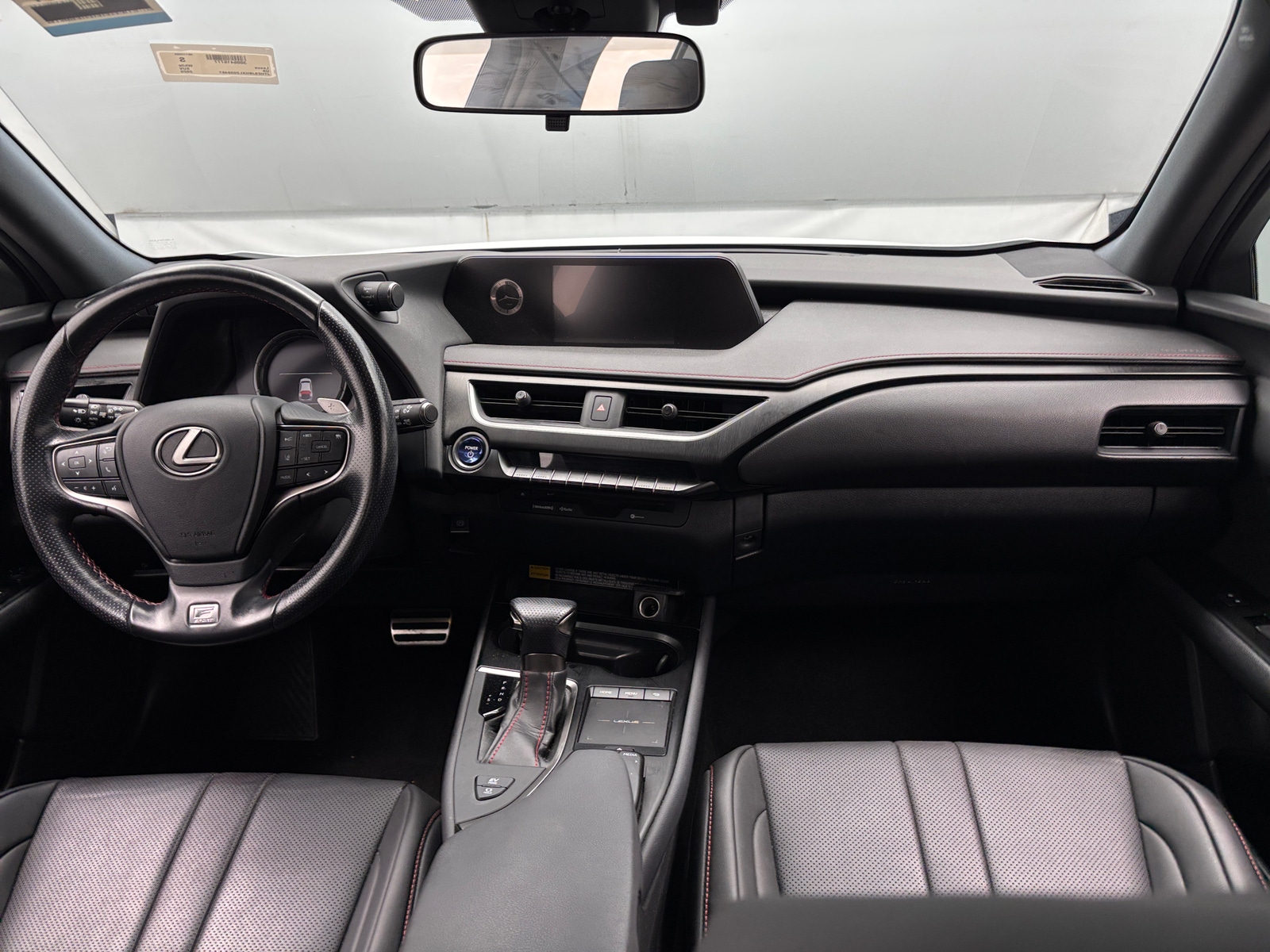 Thumbnail: 2020 Lexus UX - 3