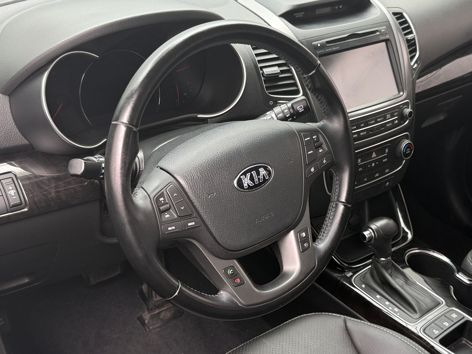 Thumbnail: 2015 Kia Sorento - 4