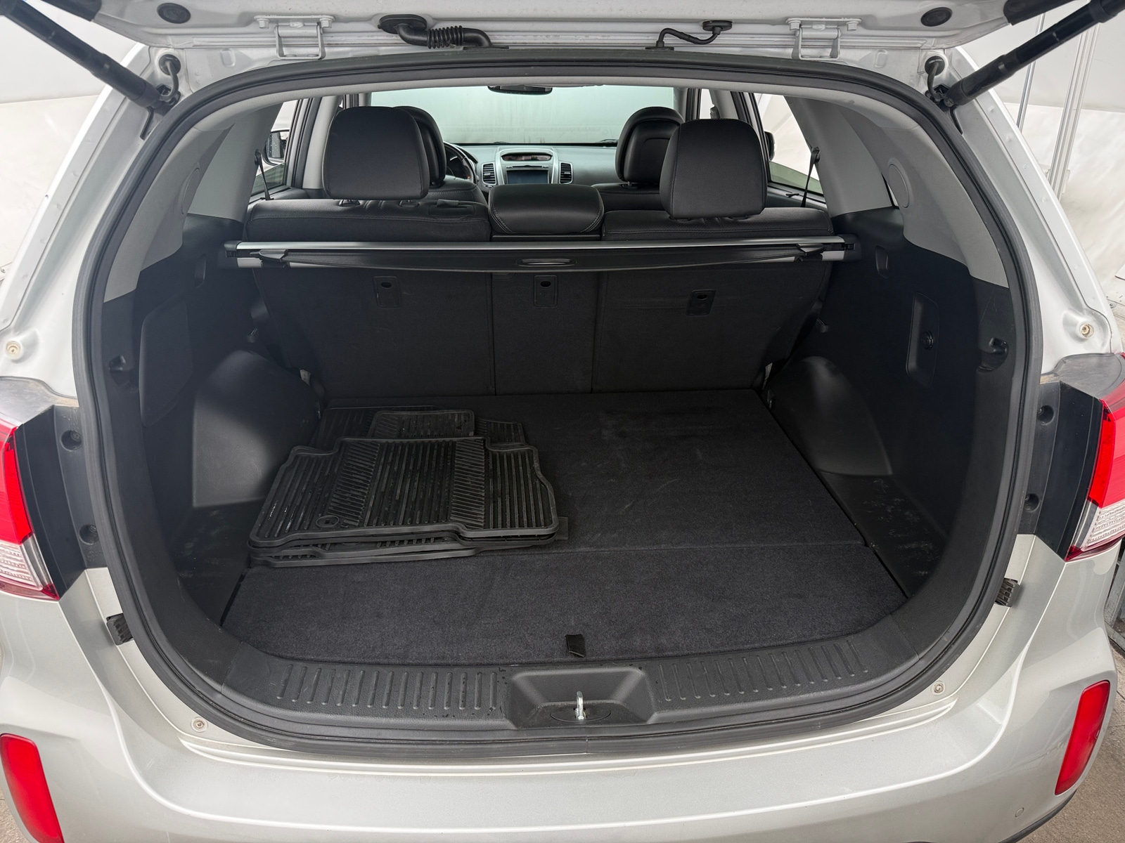 Thumbnail: 2015 Kia Sorento - 6