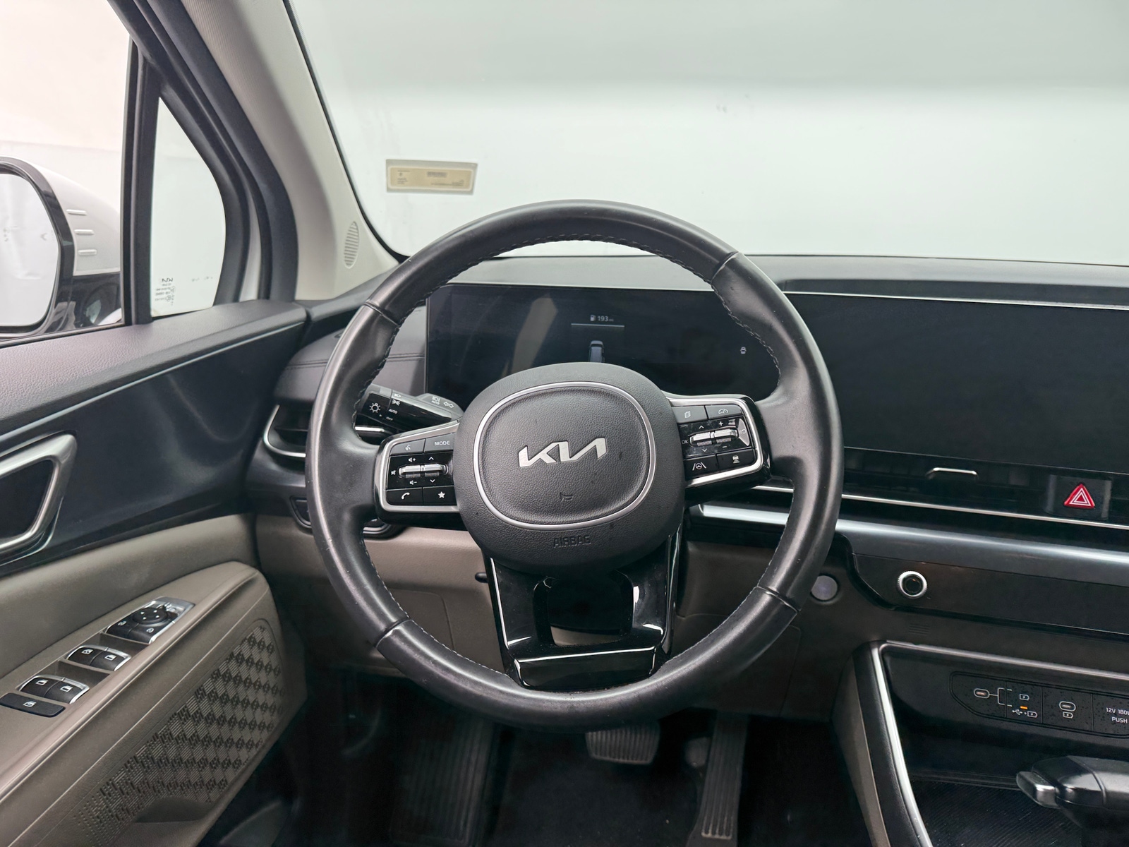 Thumbnail: 2025 Kia Carnival - 4