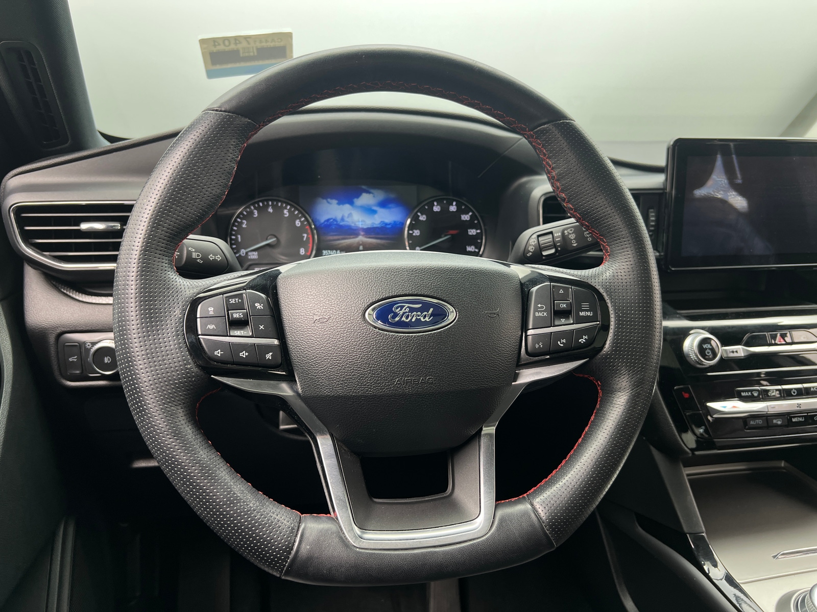 Thumbnail: 2022 Ford Explorer - 4
