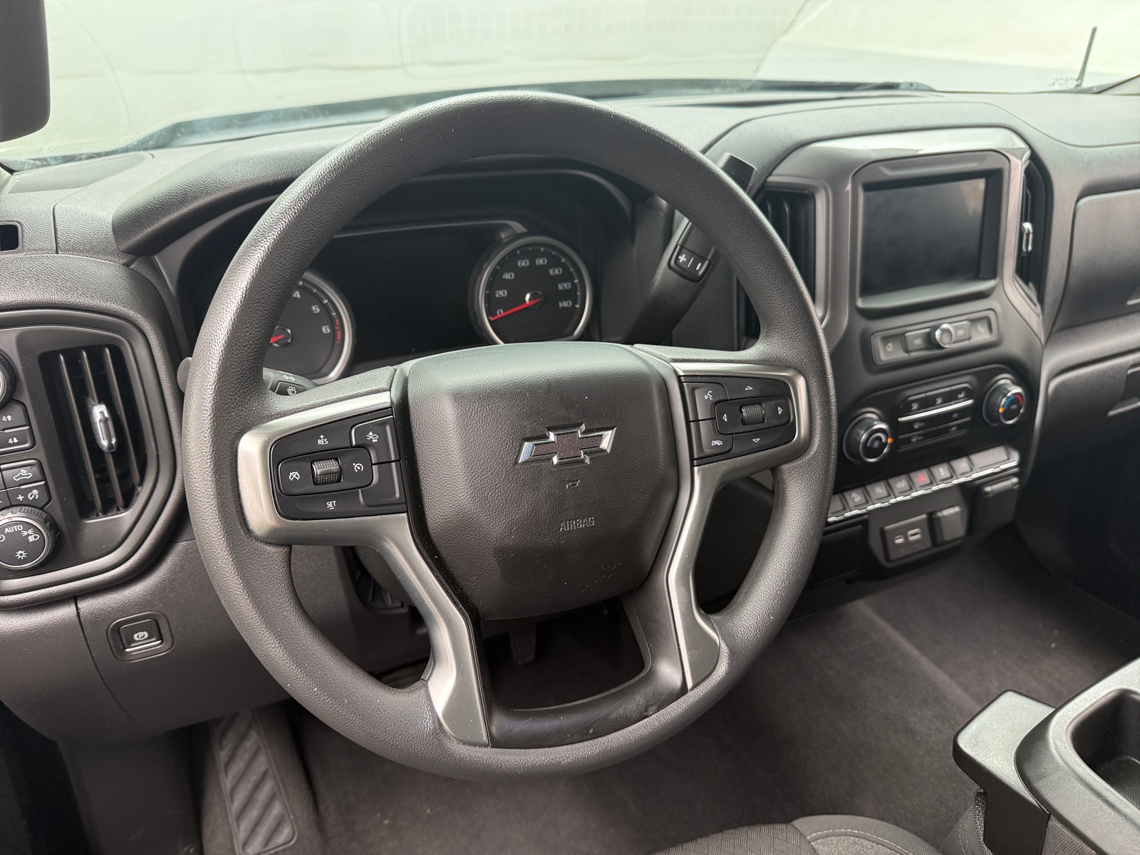 Thumbnail: 2022 Chevrolet Silverado 1500 - 5