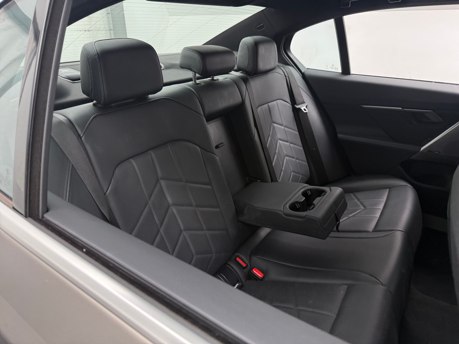 Thumbnail: 2024 BMW 5 Series - 6