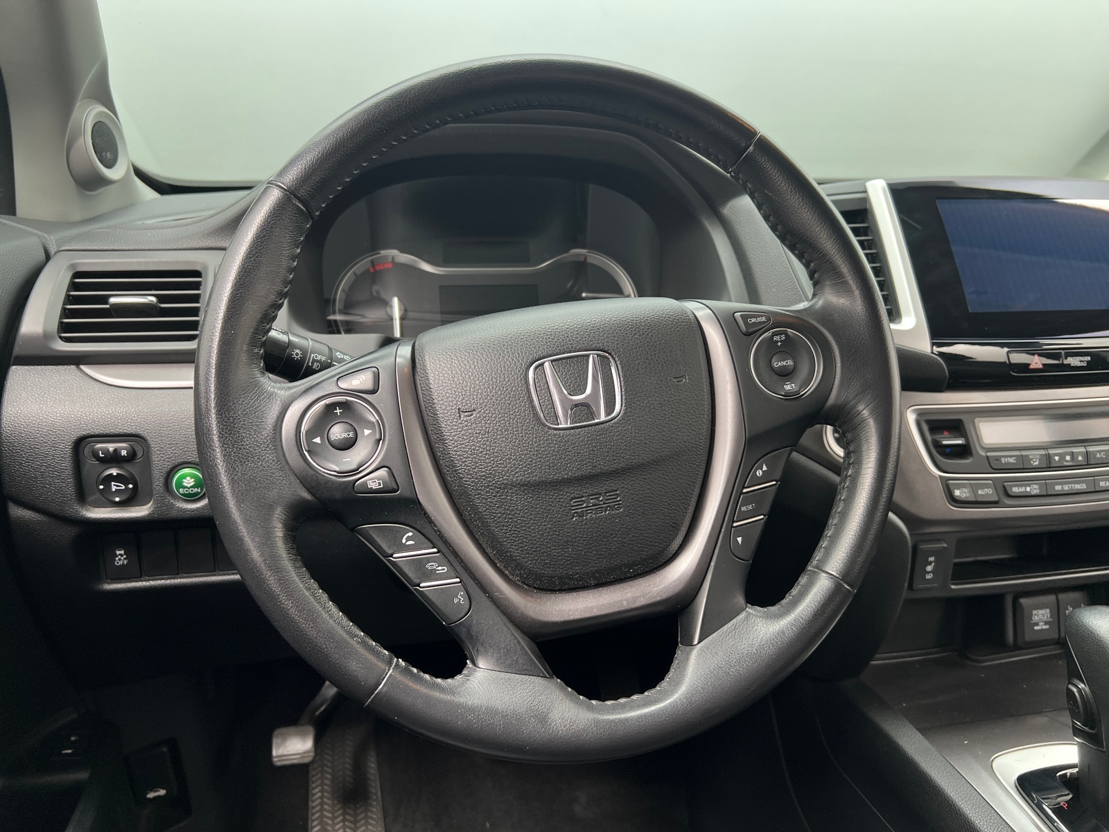 Thumbnail: 2016 Honda Pilot - 4