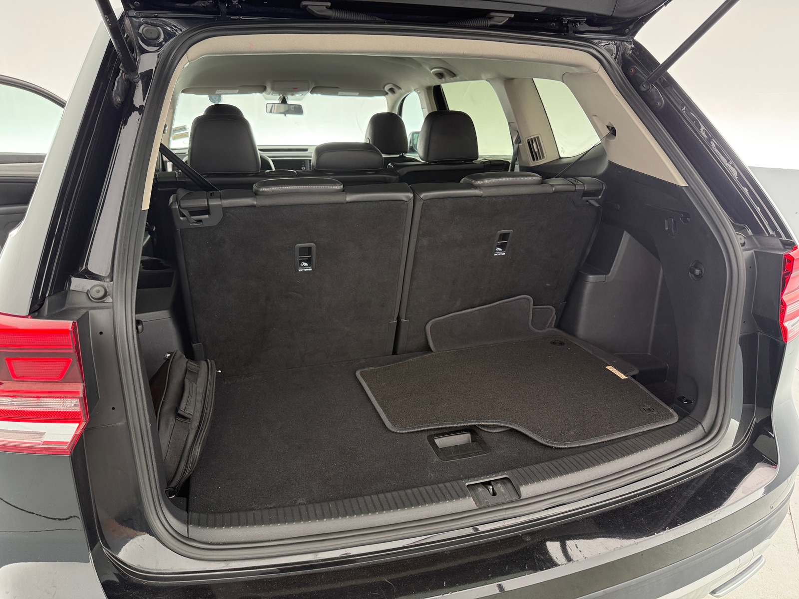 Thumbnail: 2018 Volkswagen Atlas - 7
