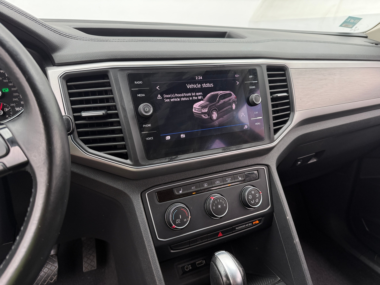 Thumbnail: 2018 Volkswagen Atlas - 4