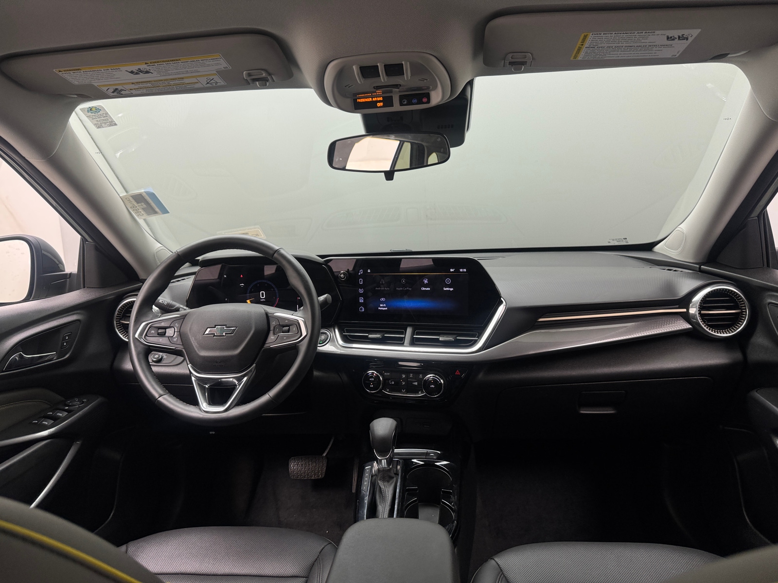 Thumbnail: 2025 Chevrolet Trax - 2