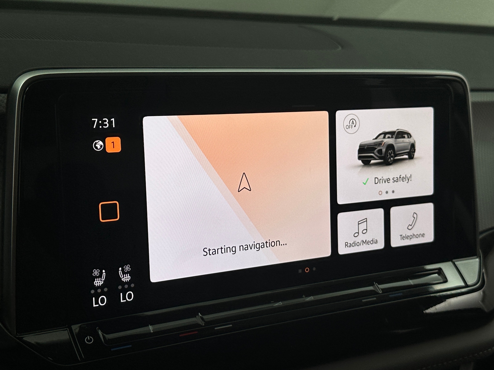 Thumbnail: 2024 Volkswagen Atlas - 3