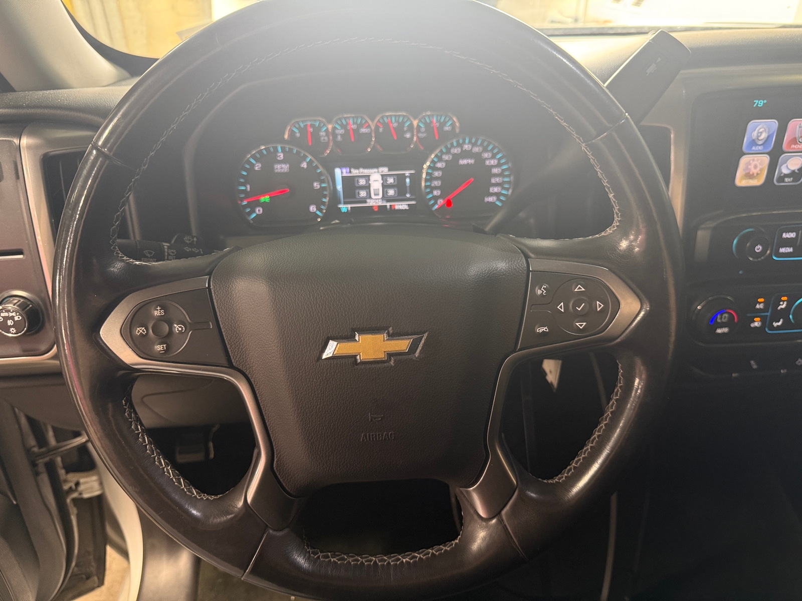 Thumbnail: 2017 Chevrolet Silverado 1500 - 5