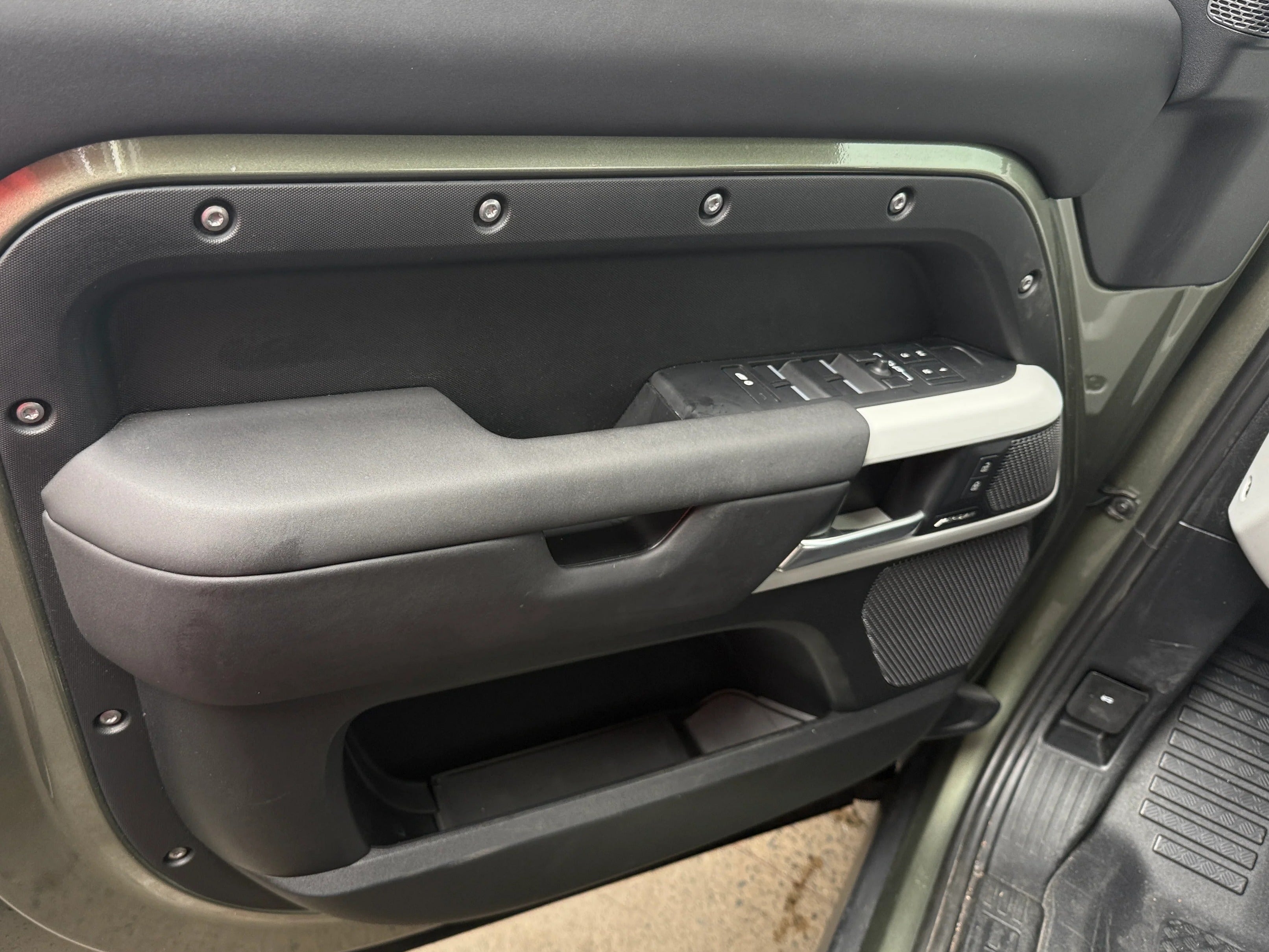 2024 Land Rover Defender