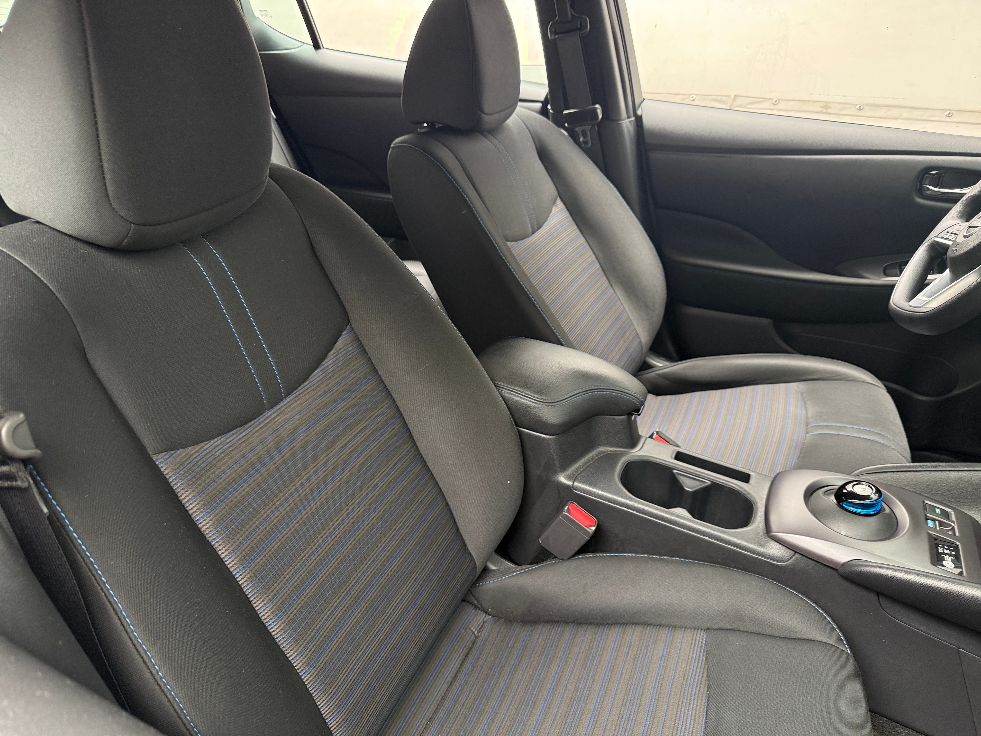 2025 Nissan Leaf S