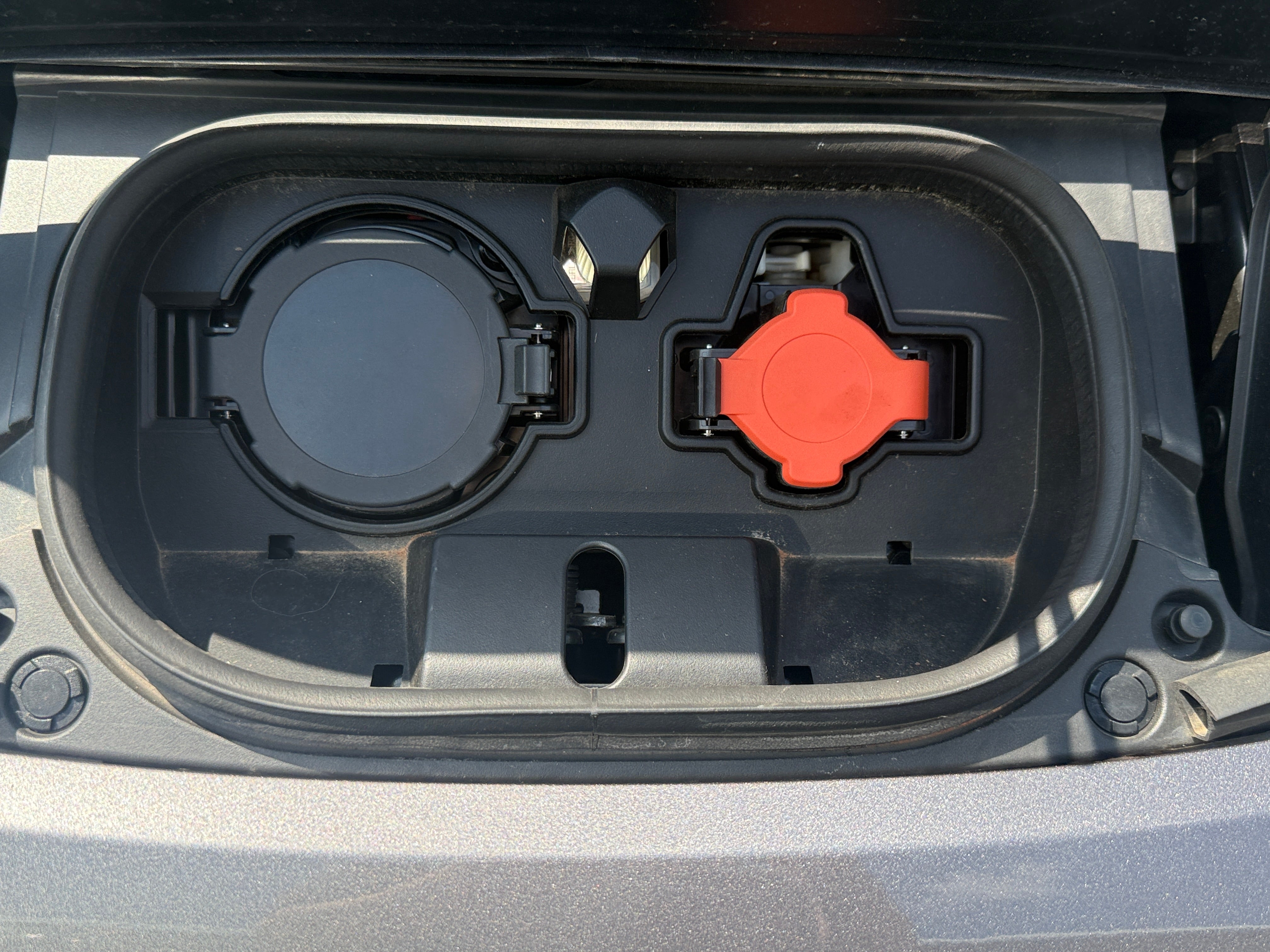 Used 2025 Nissan Leaf S with VIN 1N4AZ1BV4SC560099 for sale in Pewaukee, WI