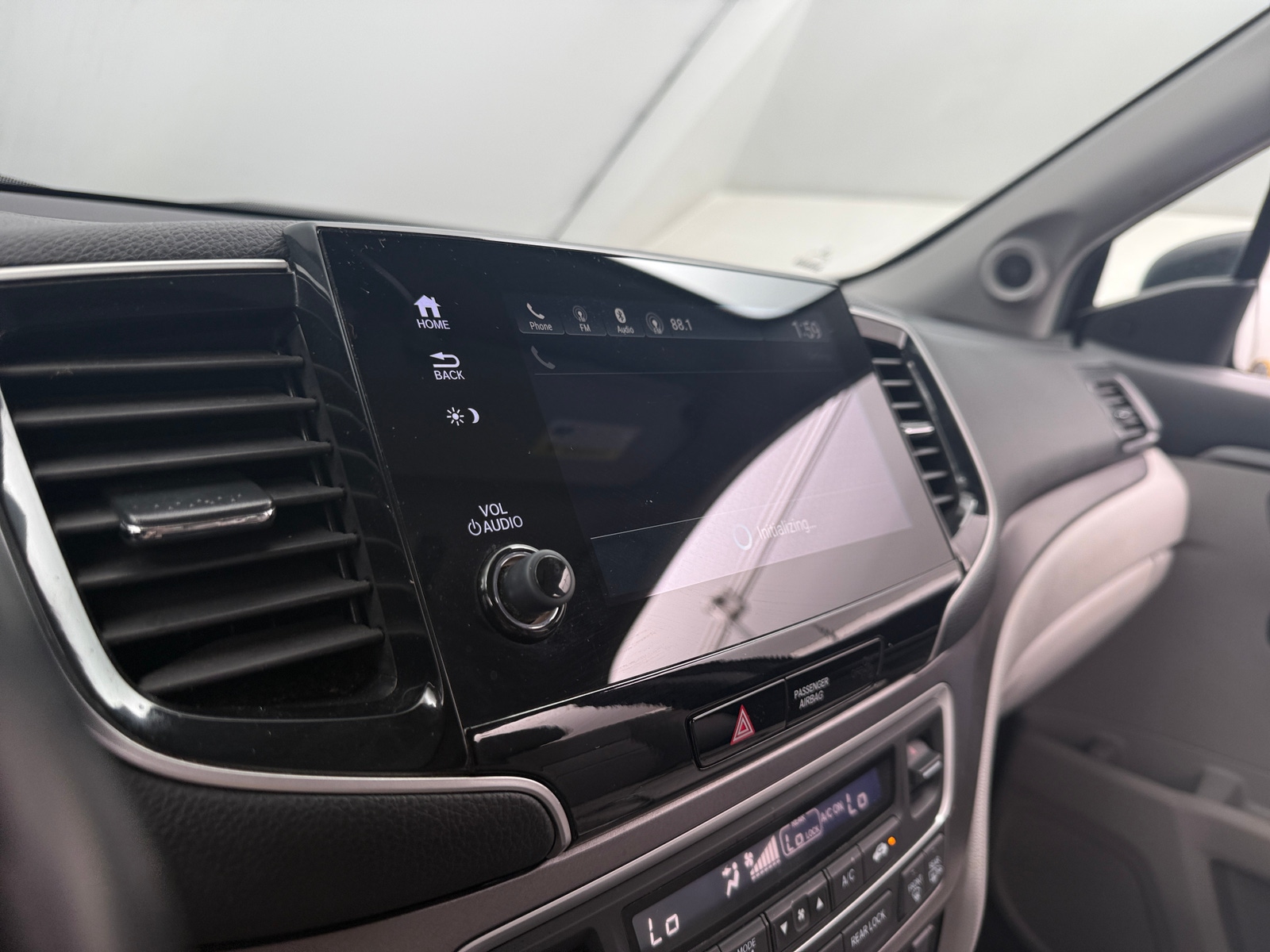 Thumbnail: 2019 Honda Pilot - 3