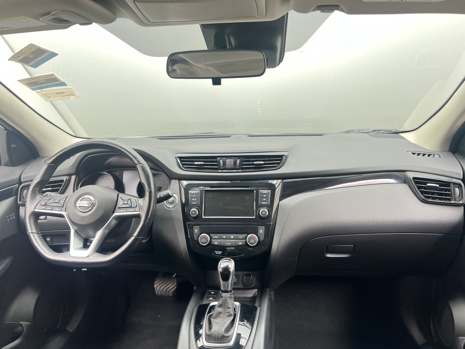 Thumbnail: 2022 Nissan Rogue Sport - 2