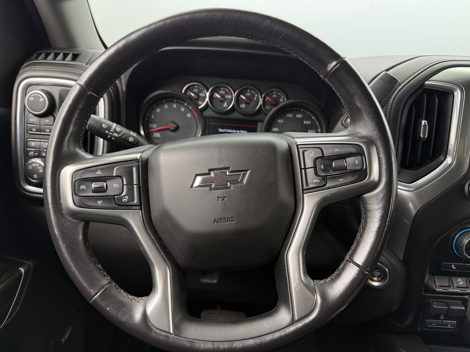 Thumbnail: 2019 Chevrolet Silverado 1500 - 5