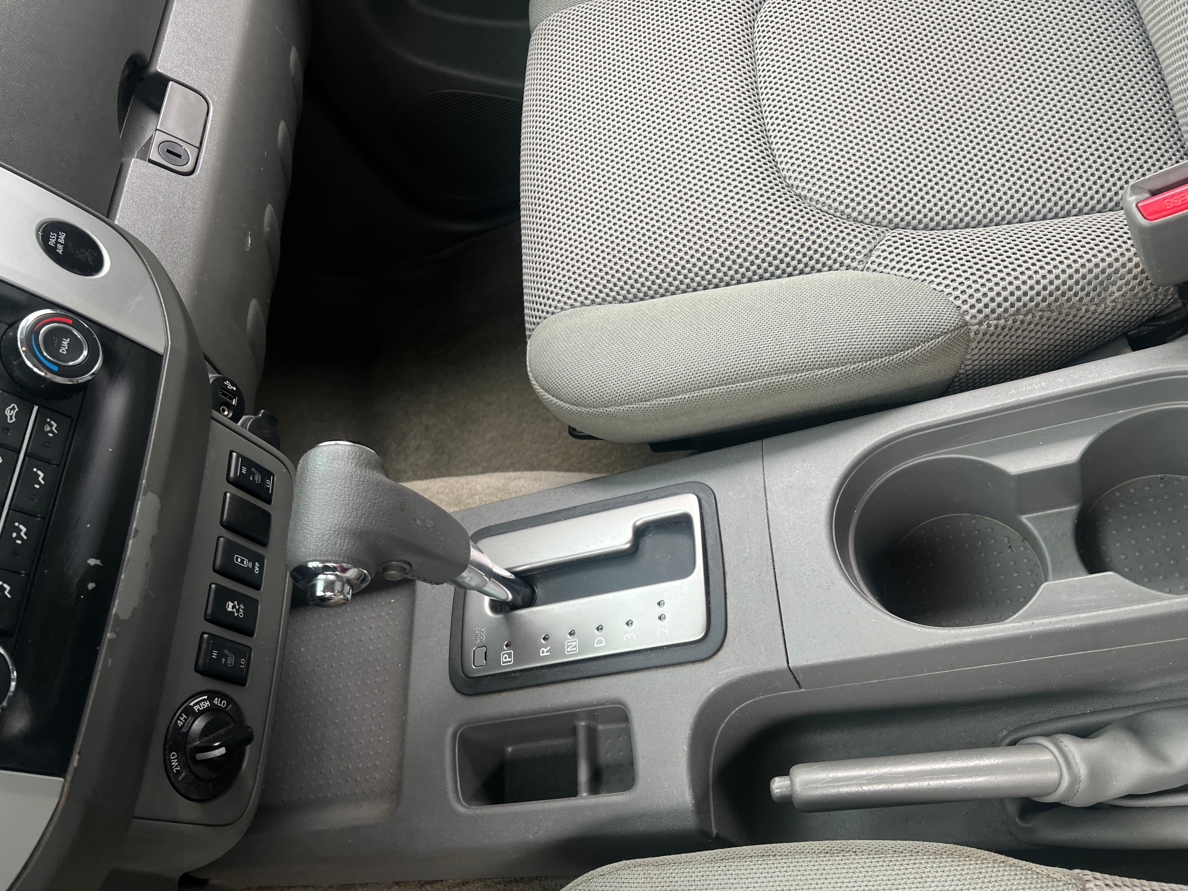 2018 Nissan Frontier SV - Photo 4
