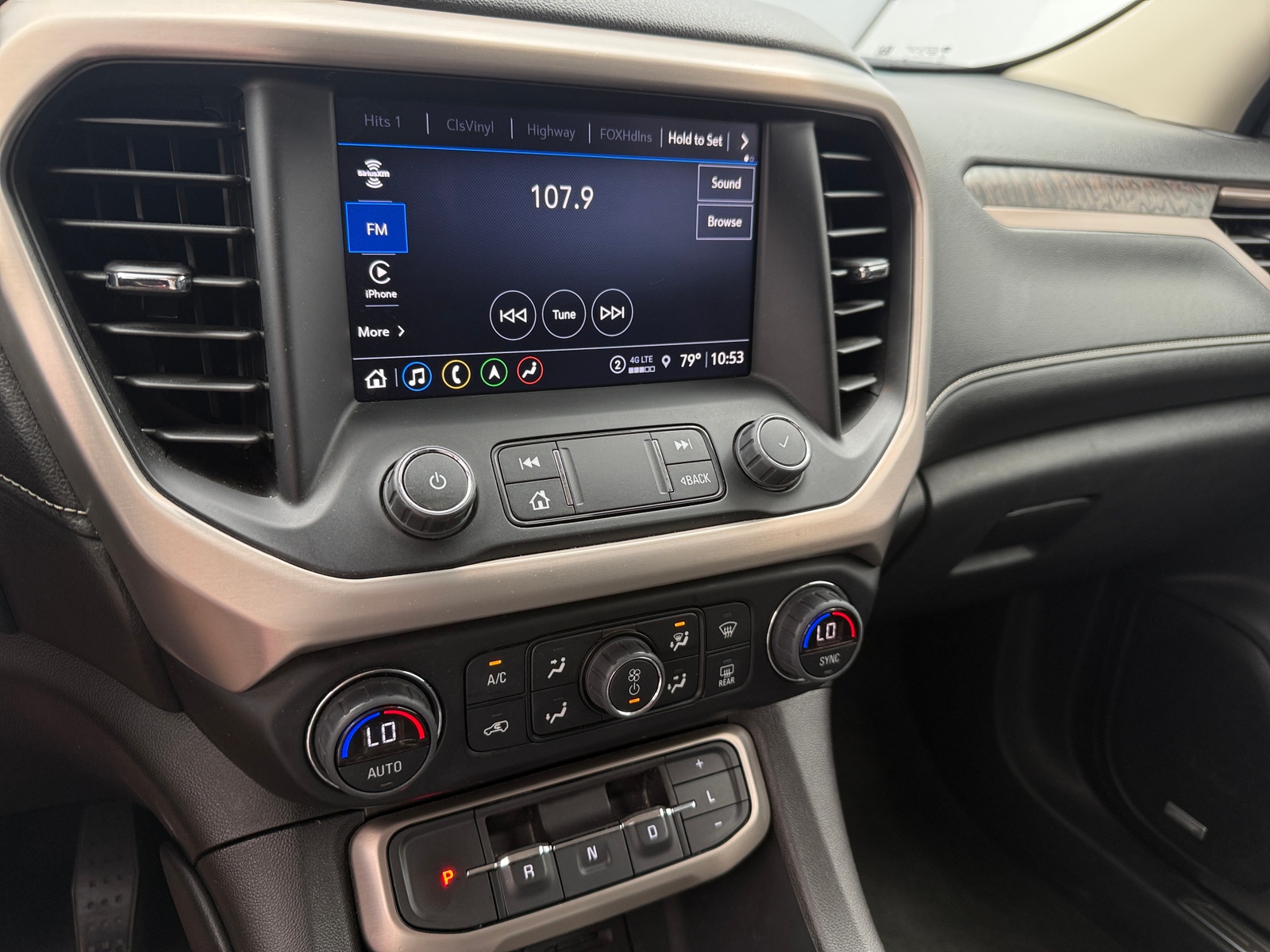 Thumbnail: 2023 GMC Acadia - 3
