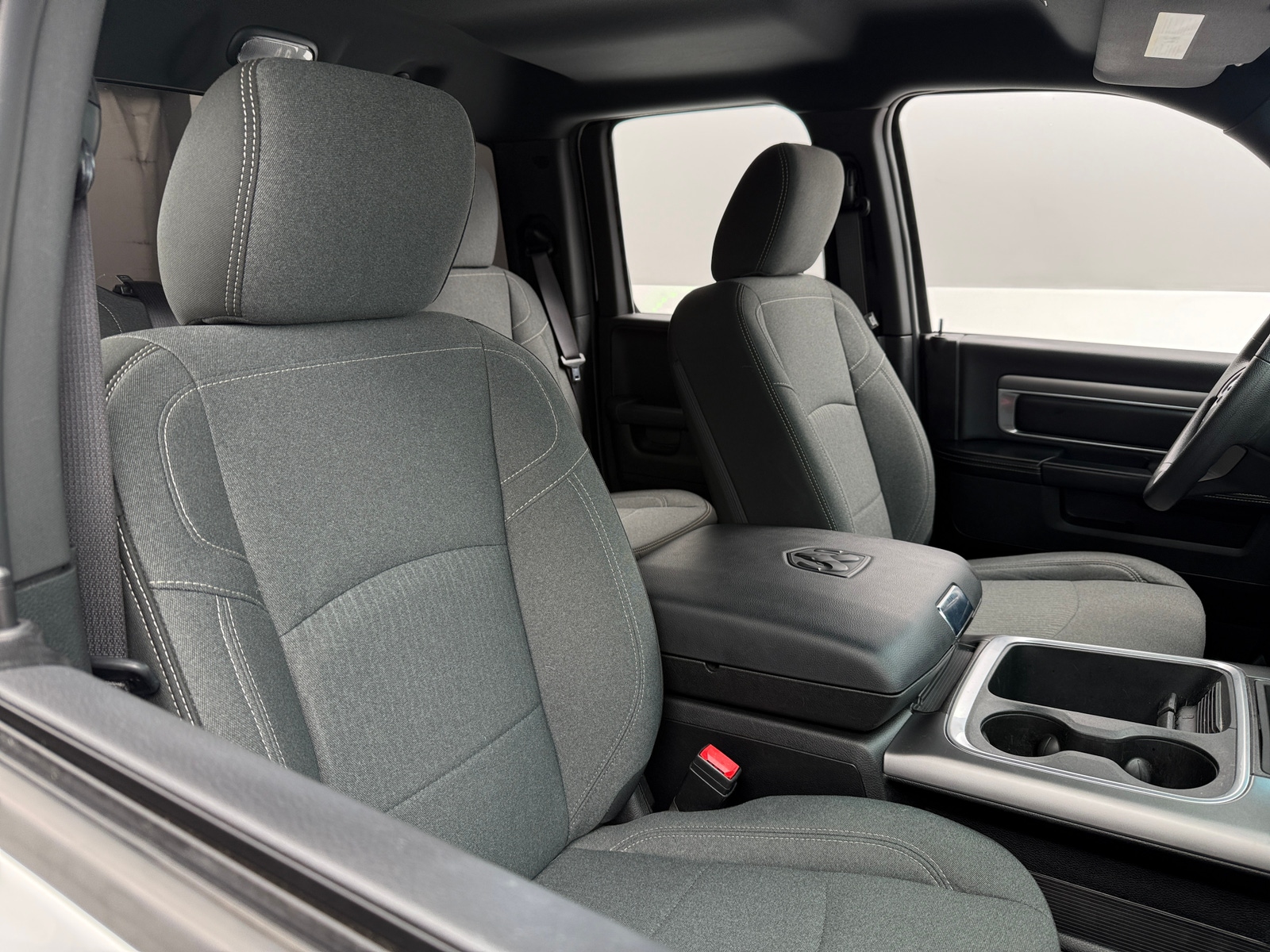 Thumbnail: 2021 RAM 1500 Classic - 2